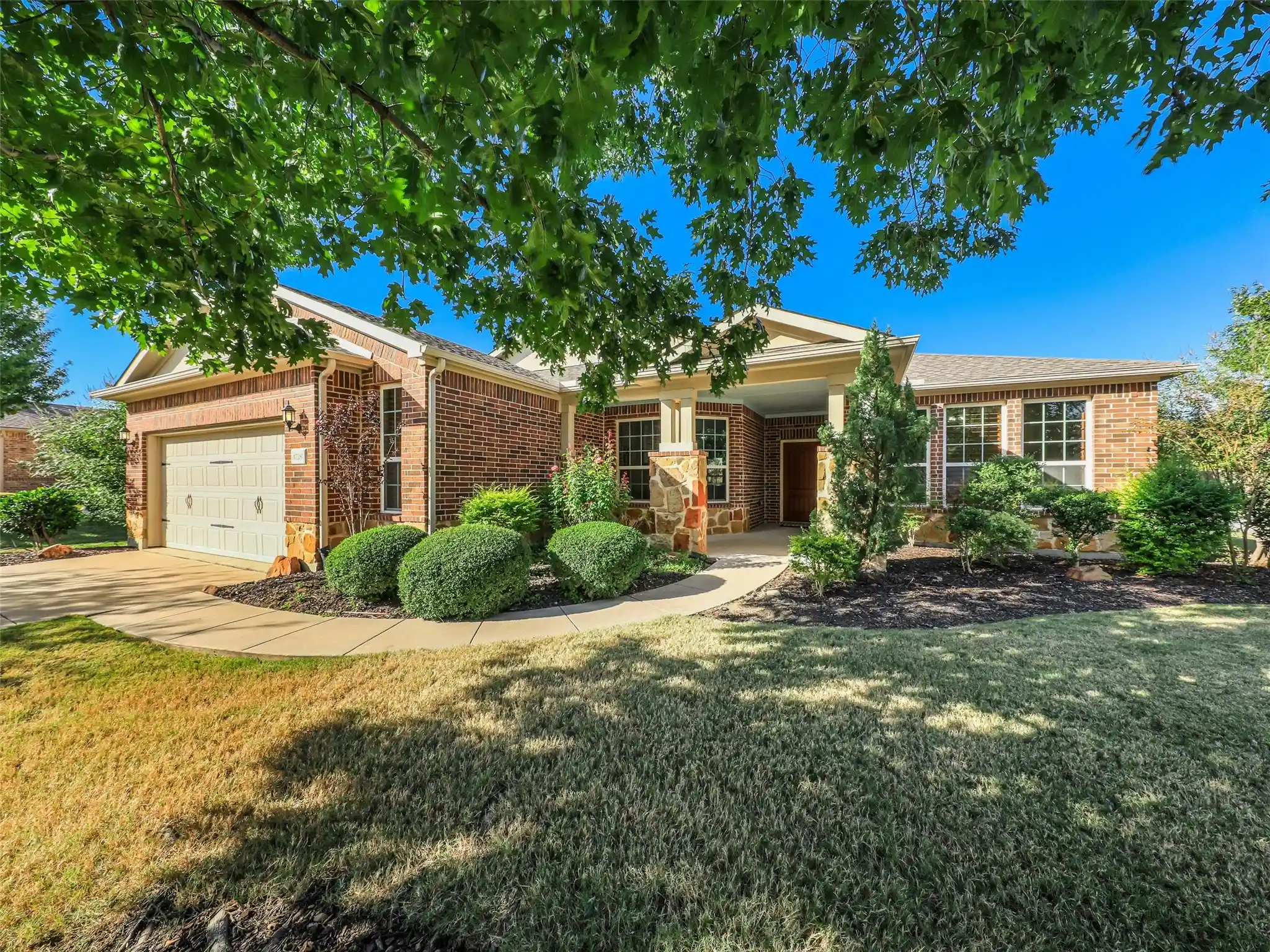 Photo 1 of Single family home for sale at 1728 Hacienda Hts Ln, Frisco, TX 75036 | MLS# 21416881 | Listing updated on 2026-10-25