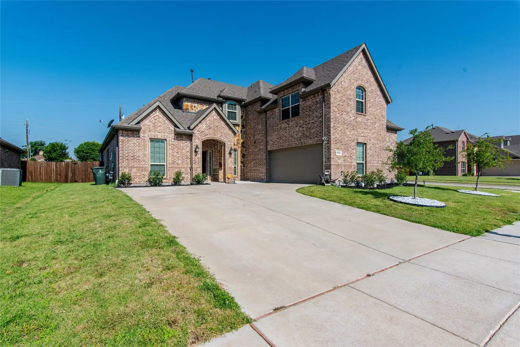 Photo 1 of Single family home for sale at 5301 Hidden Crk Rd, Garland, TX 75043 | MLS# 21418956 | Listing updated on 2026-10-23
