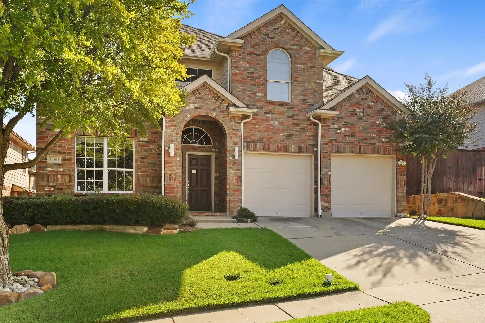 Single family home for sale at 10404 Mateo Trl, Irving, TX 75063 | MLS# 21418884
