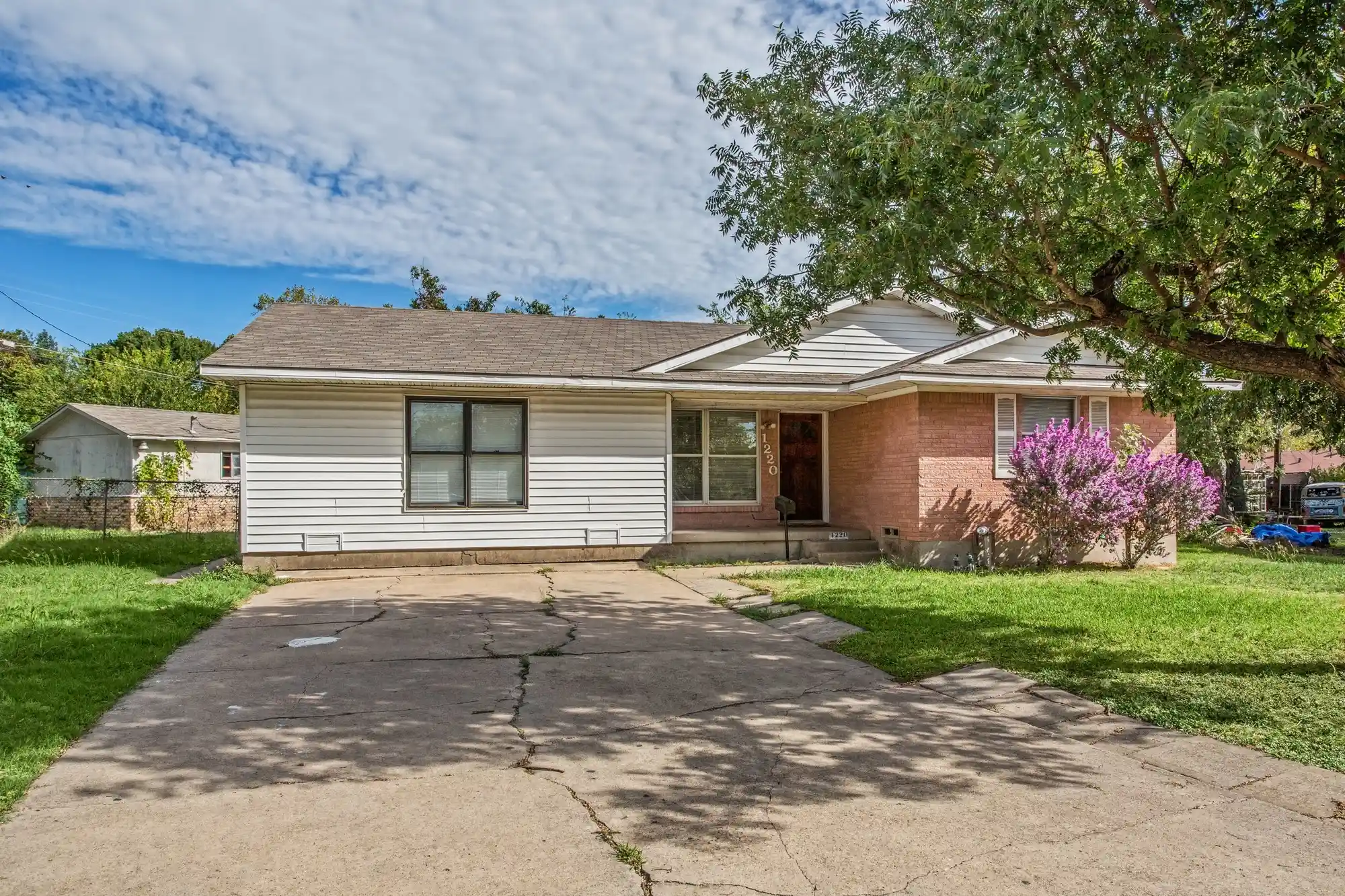 Photo 1 of Single family home for sale at 1220 Colfax Cir, Richardson, TX 75080 | MLS# 21419026 | Listing updated on 2026-10-23