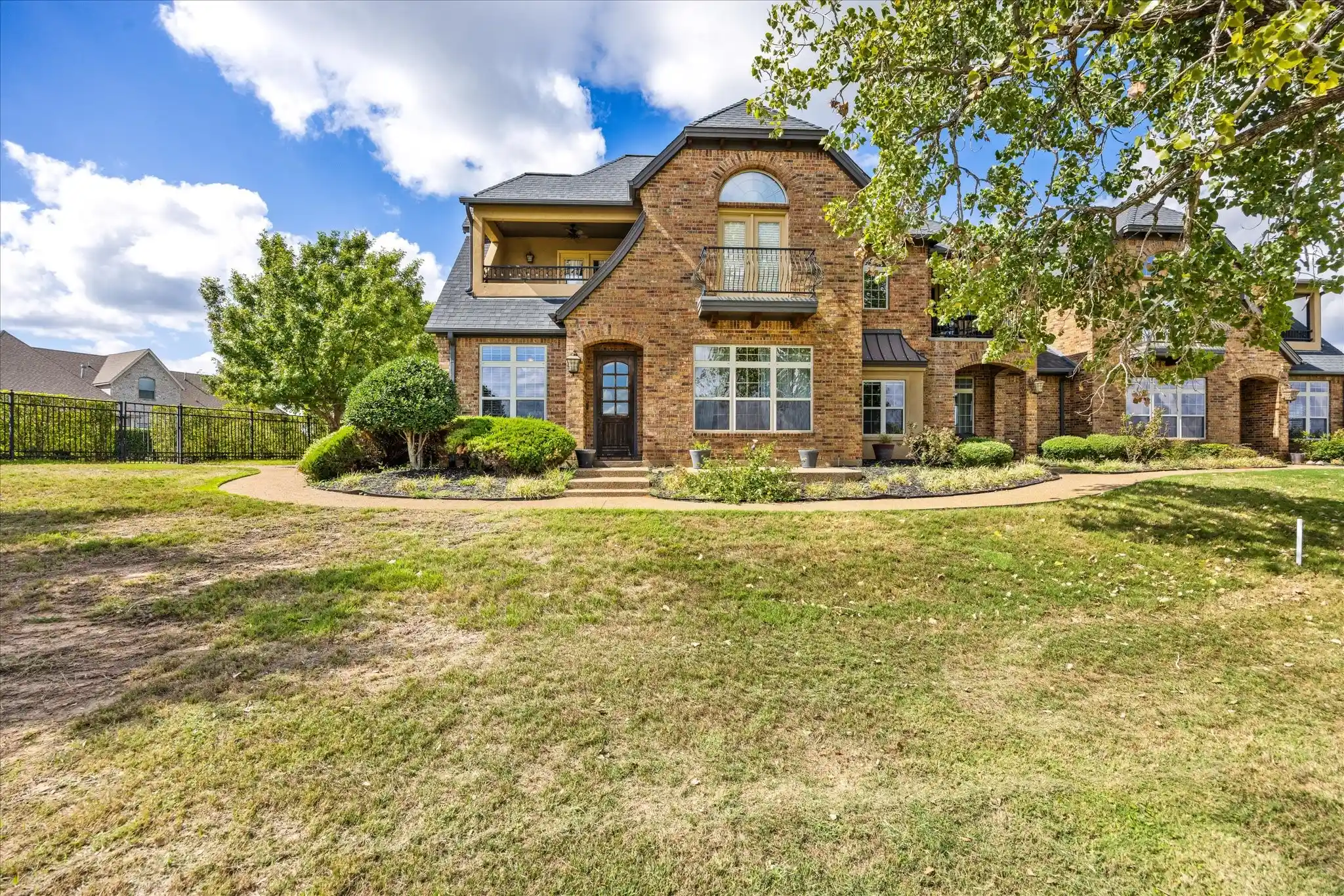 Photo 1 of Condo for sale at 2200 Herons Nest Dr #2200, Granbury, TX 76048 | MLS# 21412673 | Listing updated on 2026-10-23
