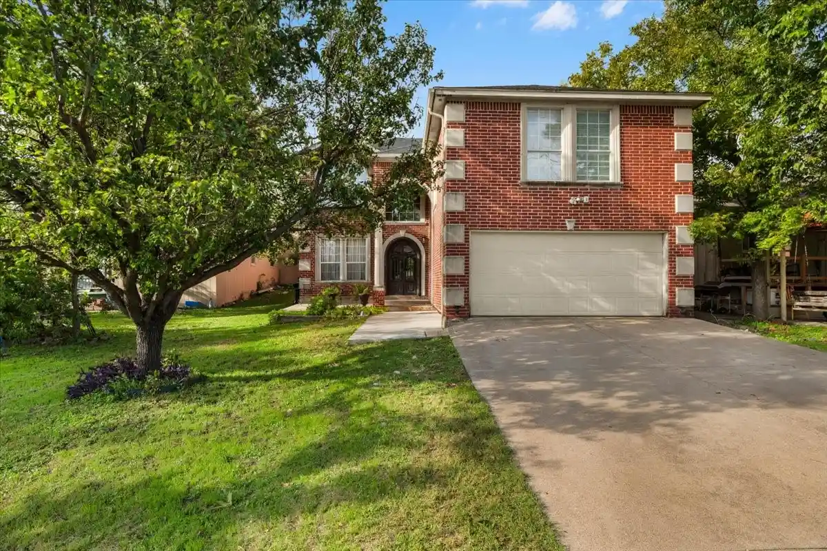 Single family home for sale at 3019 29th Street, Fort Worth, TX 76106 | MLS# 21419139