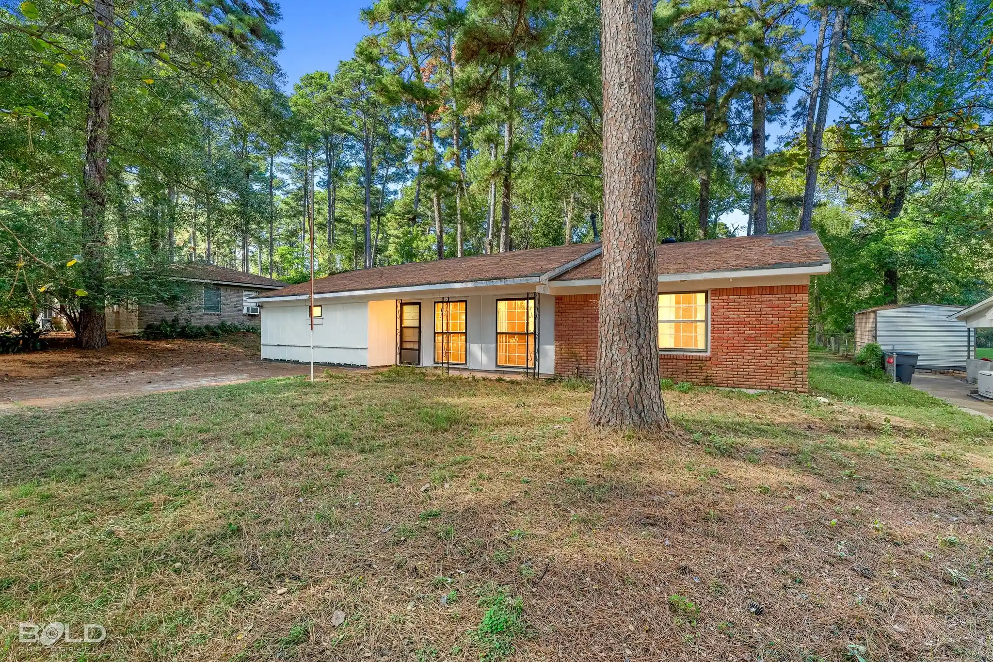 Photo 1 of Single family home for sale at 832 Drewry Dr, Shreveport, LA 71118 | MLS# 21419148 | Listing updated on 2026-10-28