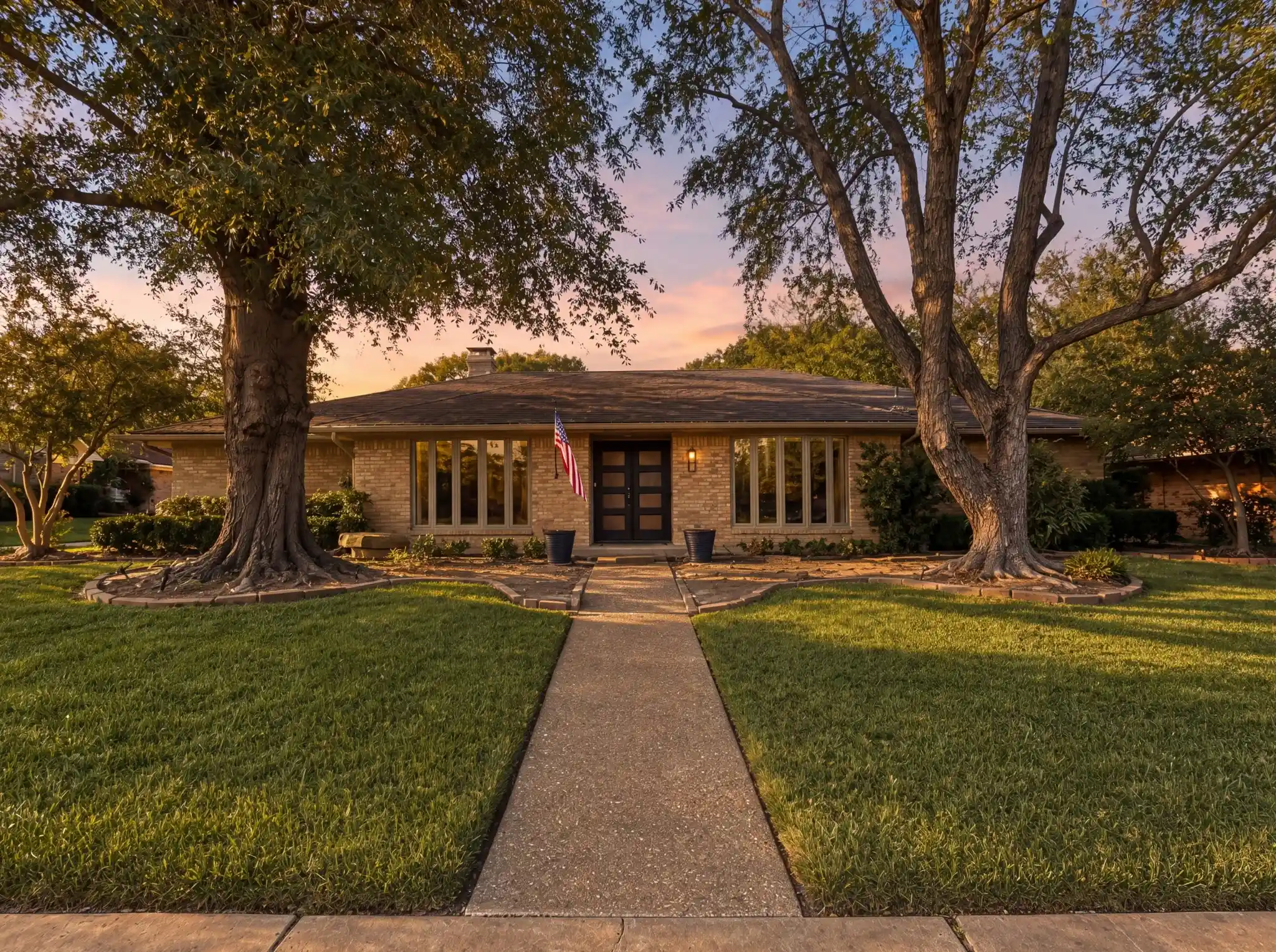 Single family home for sale at 705 Rochelle Blvd, Irving, TX 75062 | MLS# 21417862
