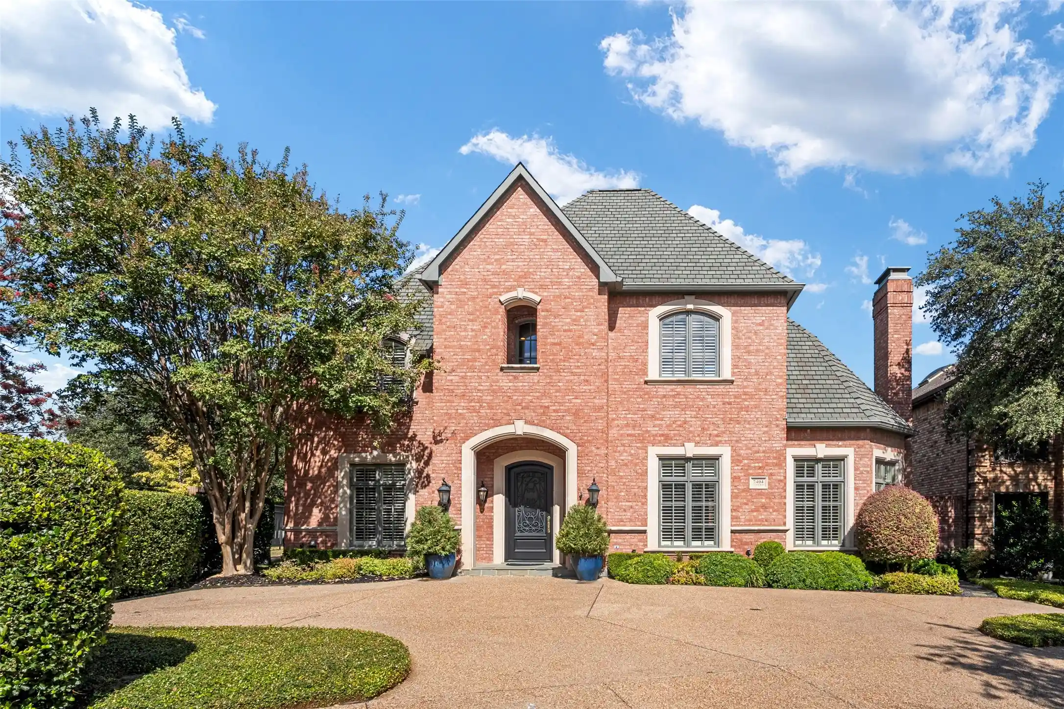 Single family home for sale at 7404 Glen Albens Cir, Dallas, TX 75225 | MLS# 21418563