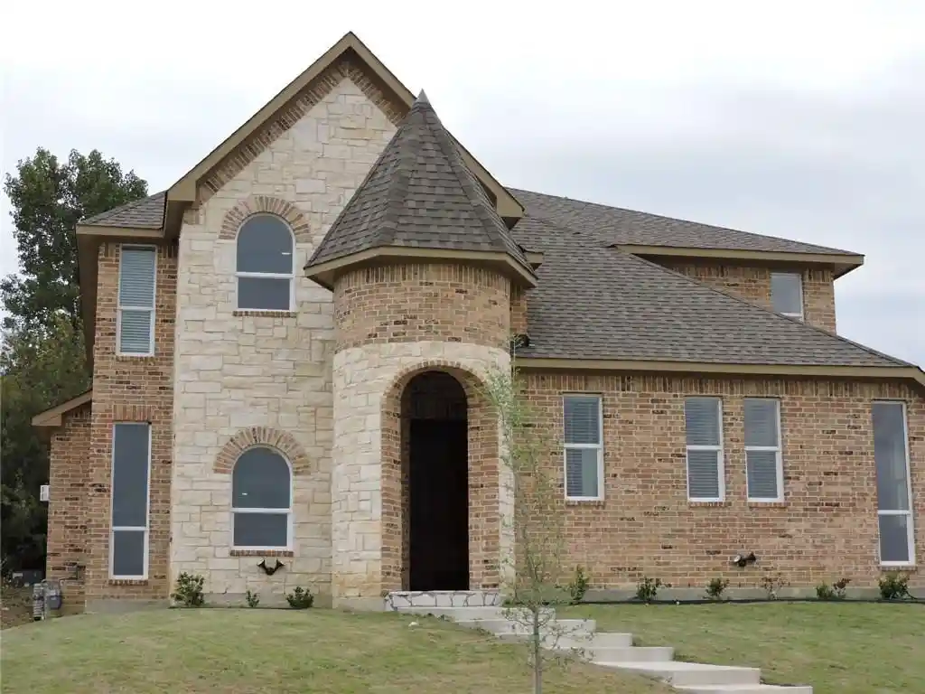Photo 1 of Single family home for sale at 7536 Eagle Ridge Cir, Fort Worth, TX 76179 | MLS# 21419200 | Listing updated on 2026-10-24