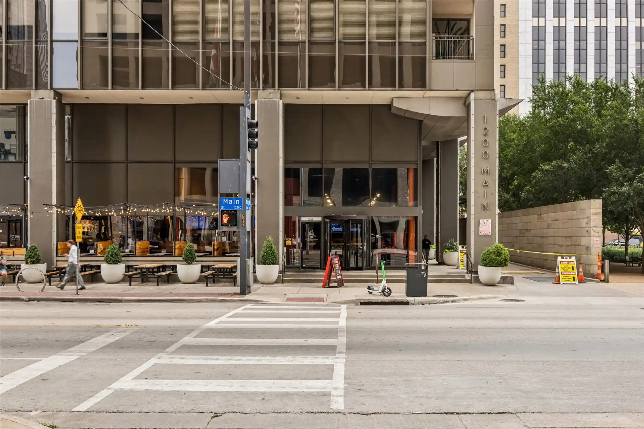 Photo 1 of Condo for sale at 1200 Main St #503, Dallas, TX 75202 | MLS# 21418310 | Listing updated on 2026-10-26