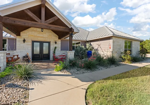 Photo 3 of House for sale at 10149 Fm 1434, Cleburne, TX 76033 | MLS# 21419012 | Listing updated on 2026-10-30