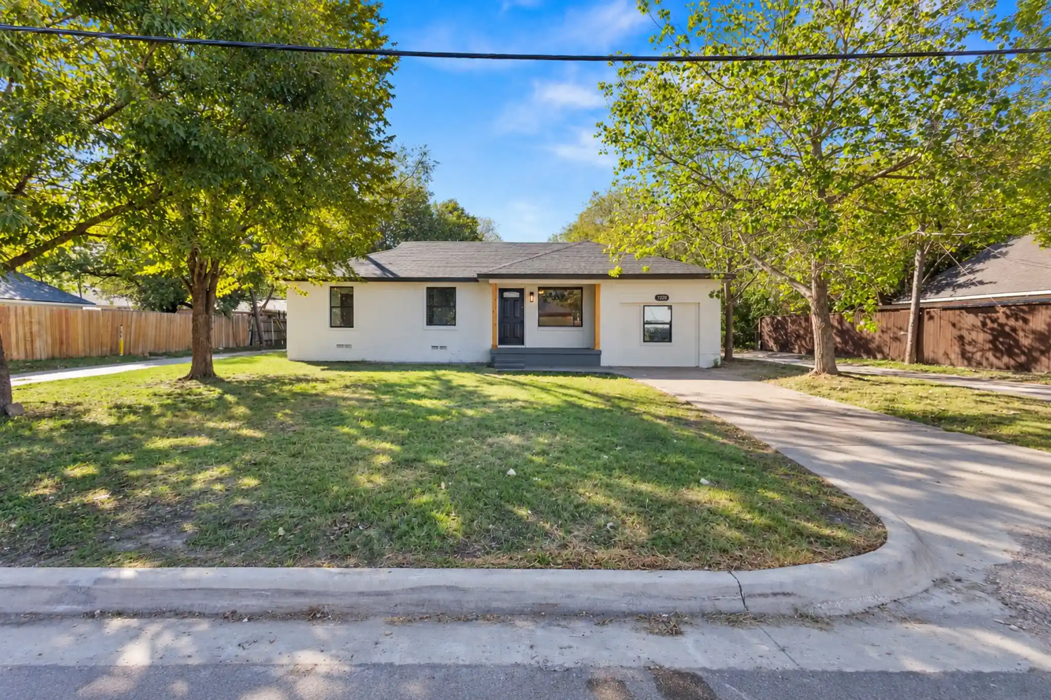 Photo 1 of Single family home for sale at 7220 Tillman St, Dallas, TX 75217 | MLS# 21419030 | Listing updated on 2026-10-25