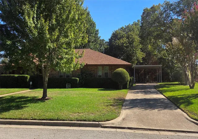 Photo 1 of Single family home for sale at 1117 Laguna Vista Way, Grapevine, TX 76051 | MLS# 21416809 | Listing updated on 2026-10-30