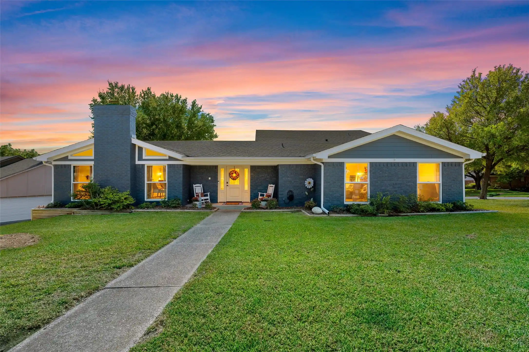 Single family home for sale at 4324 Green Point Dr, Waco, TX 76710 | MLS# 21419006