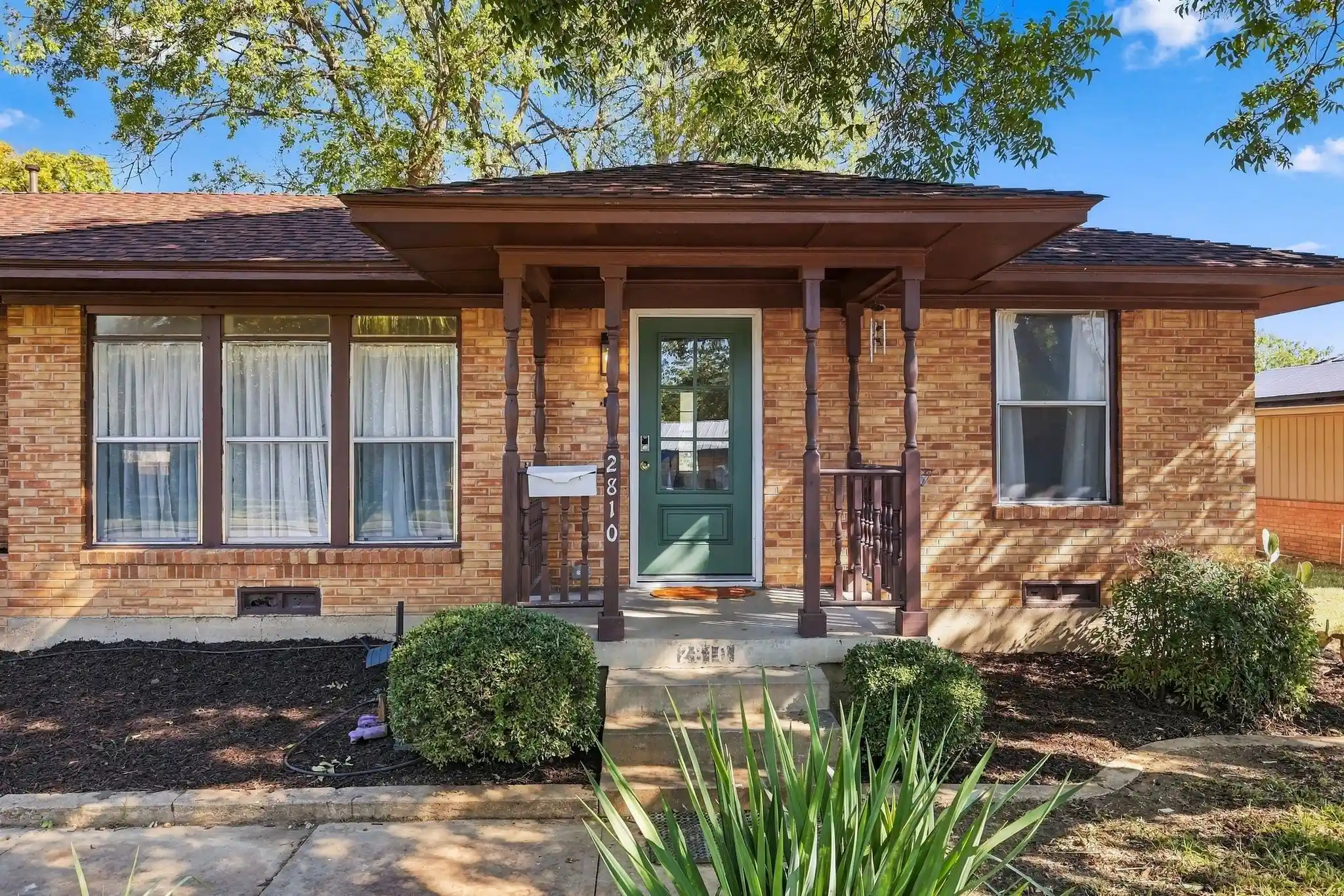 Single family home for sale at 2810 Bonnie View Rd, Dallas, TX 75216 | MLS# 21419216