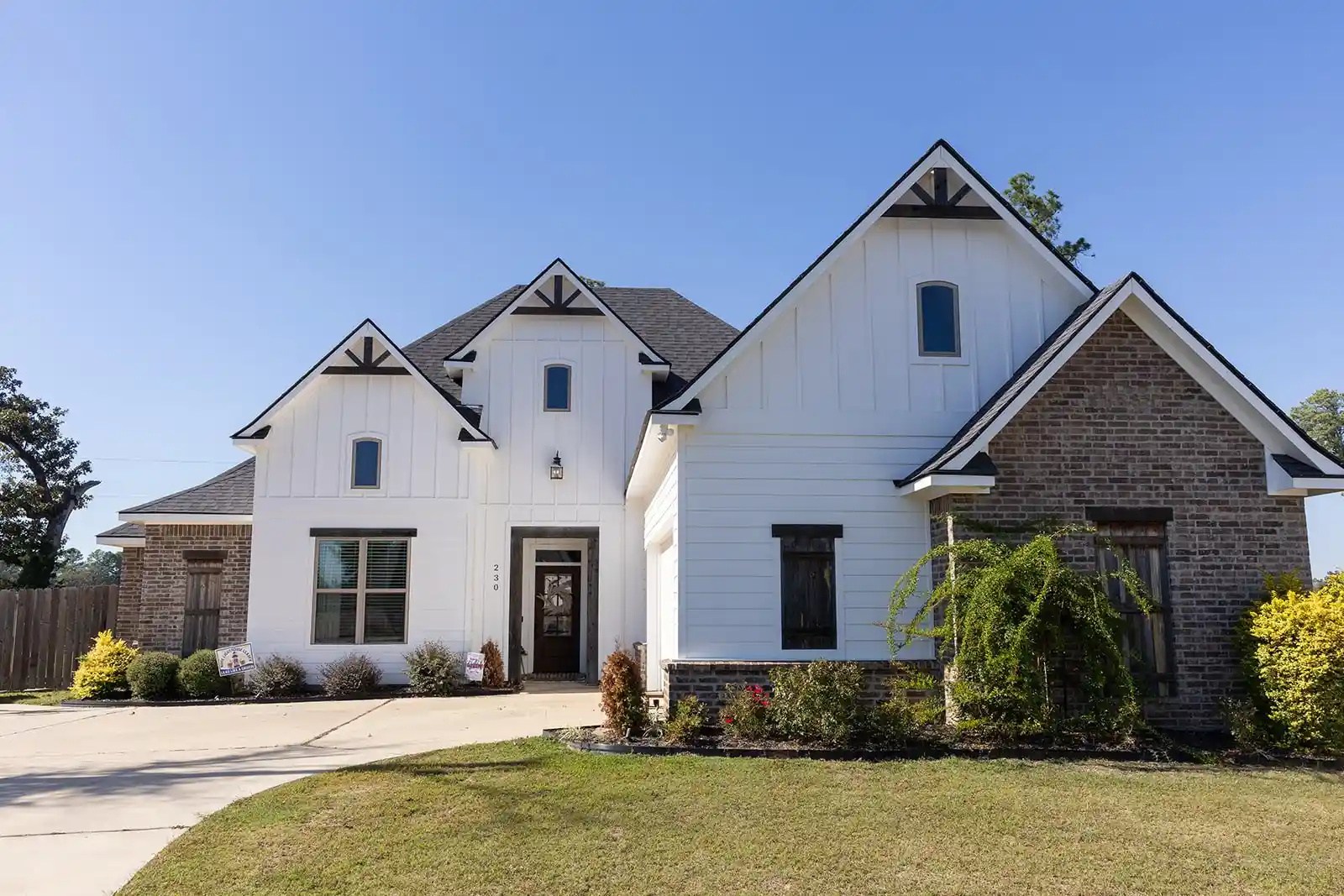 Photo 1 of Single family home for sale at 230 Lighthouse Way, Stonewall, LA 71078 | MLS# 21419338 | Listing updated on 2026-10-23