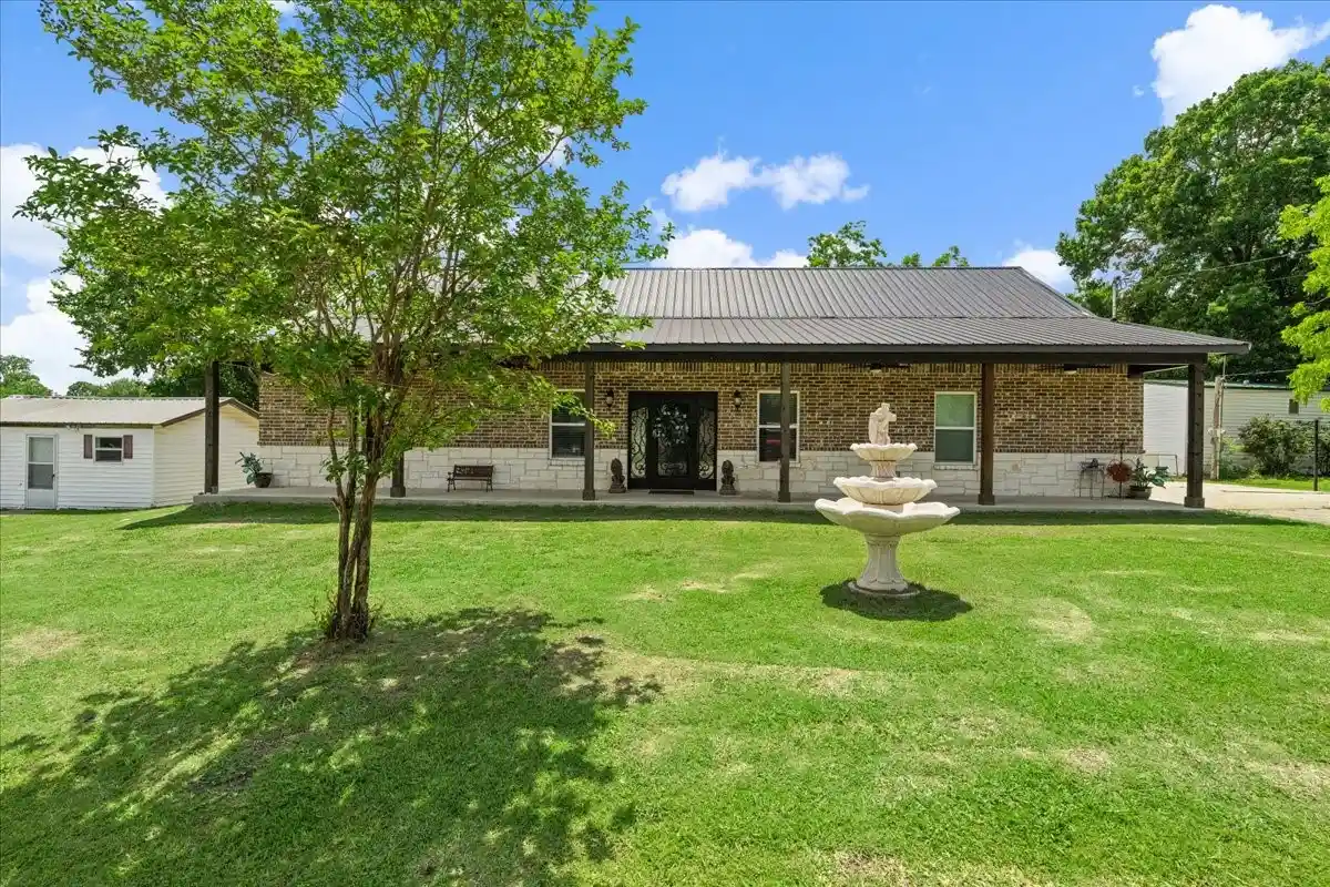 Photo 1 of Single family home for sale at 1026 S 28th Street, Corsicana, TX 75110 | MLS# 21347618 | Listing updated on 2026-10-24