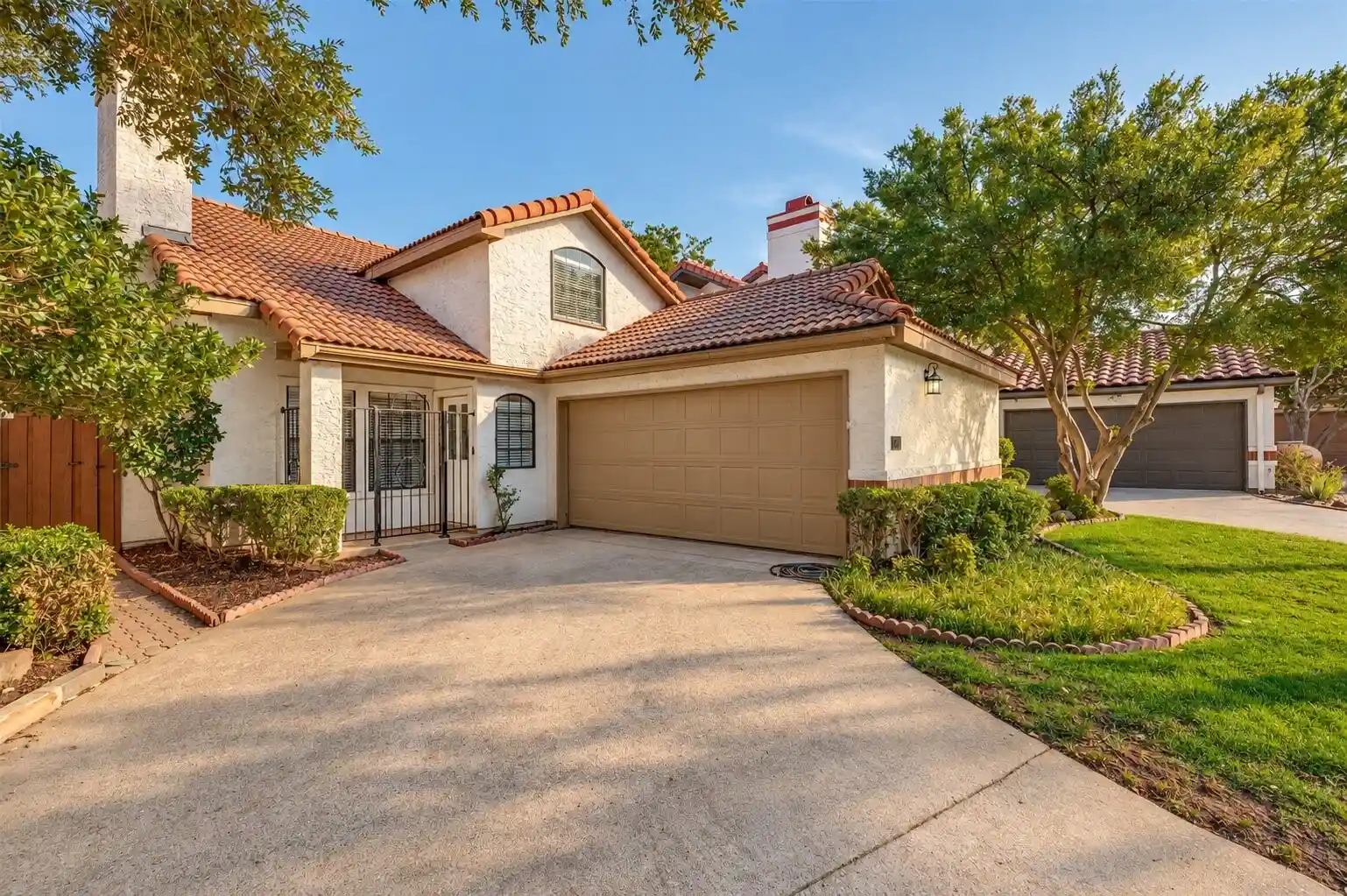 Photo 1 of Single family home for sale at 4335 S Capistrano Dr, Dallas, TX 75287 | MLS# 21417416 | Listing updated on 2026-10-23