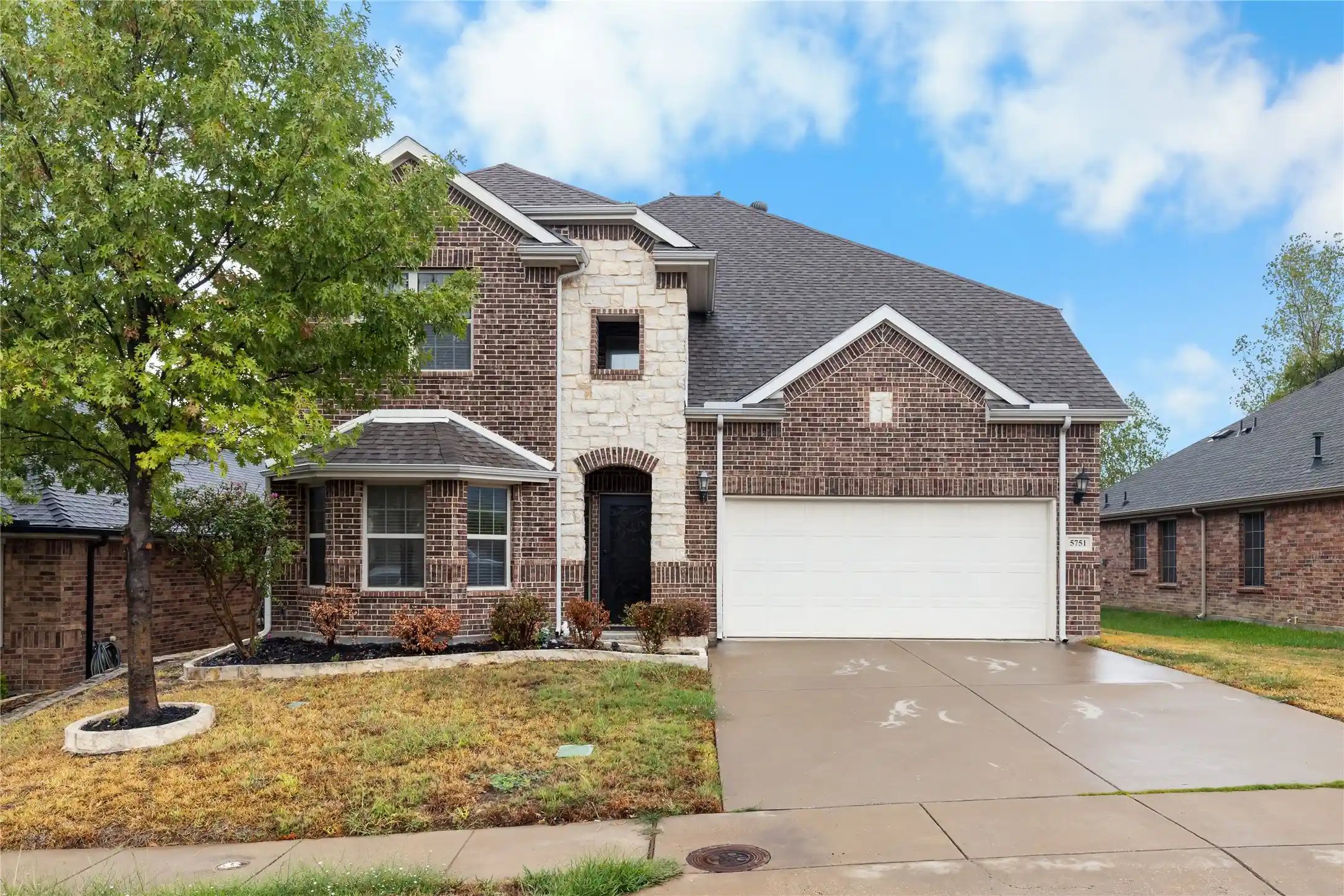 Photo 1 of Single family home for sale at 5751 Mountain Holw Dr, Dallas, TX 75249 | MLS# 21411795 | Listing updated on 2026-10-24