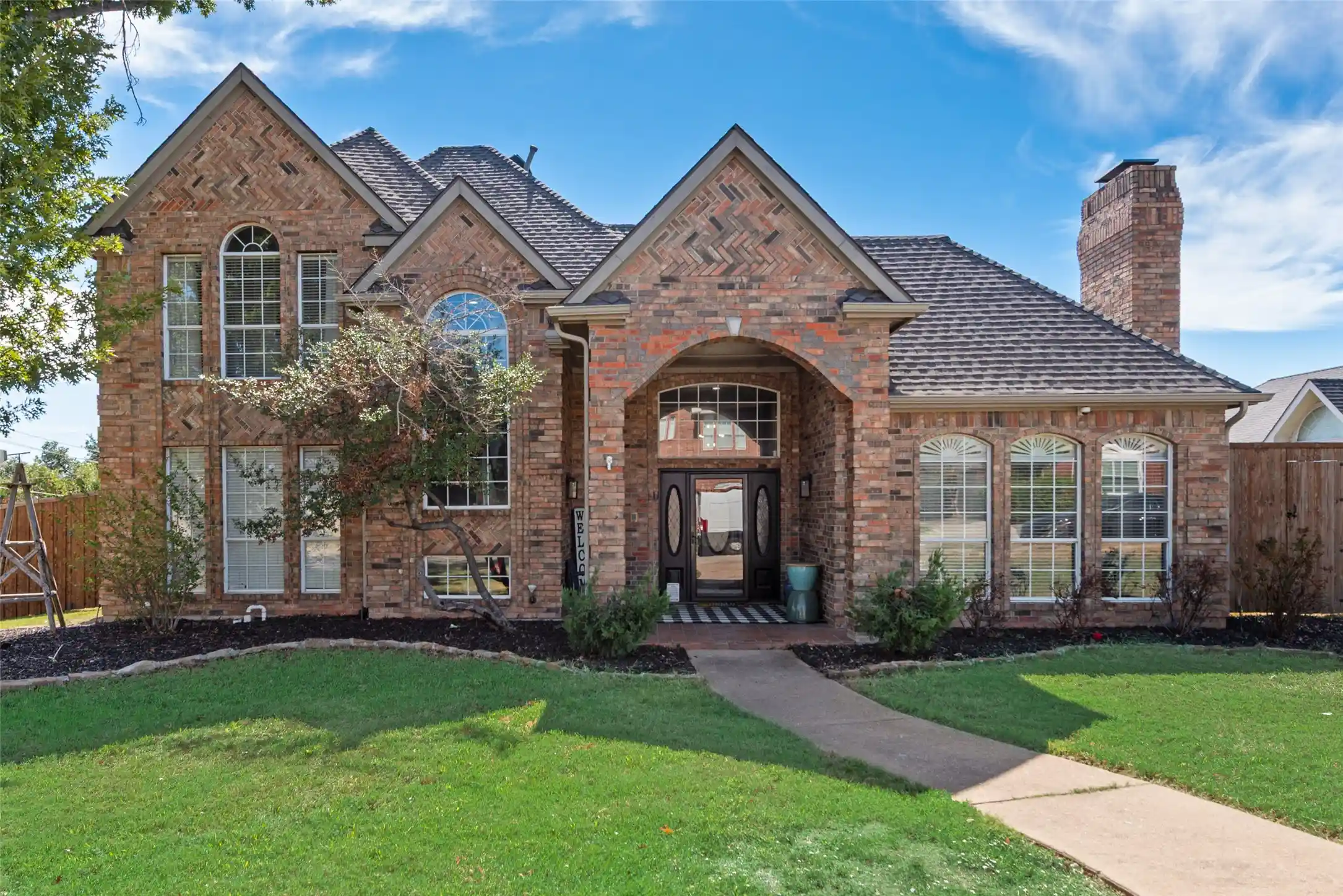 Photo 1 of Single family home for sale at 2228 Lorraine Dr, Carrollton, TX 75006 | MLS# 21419390 | Listing updated on 2026-10-24