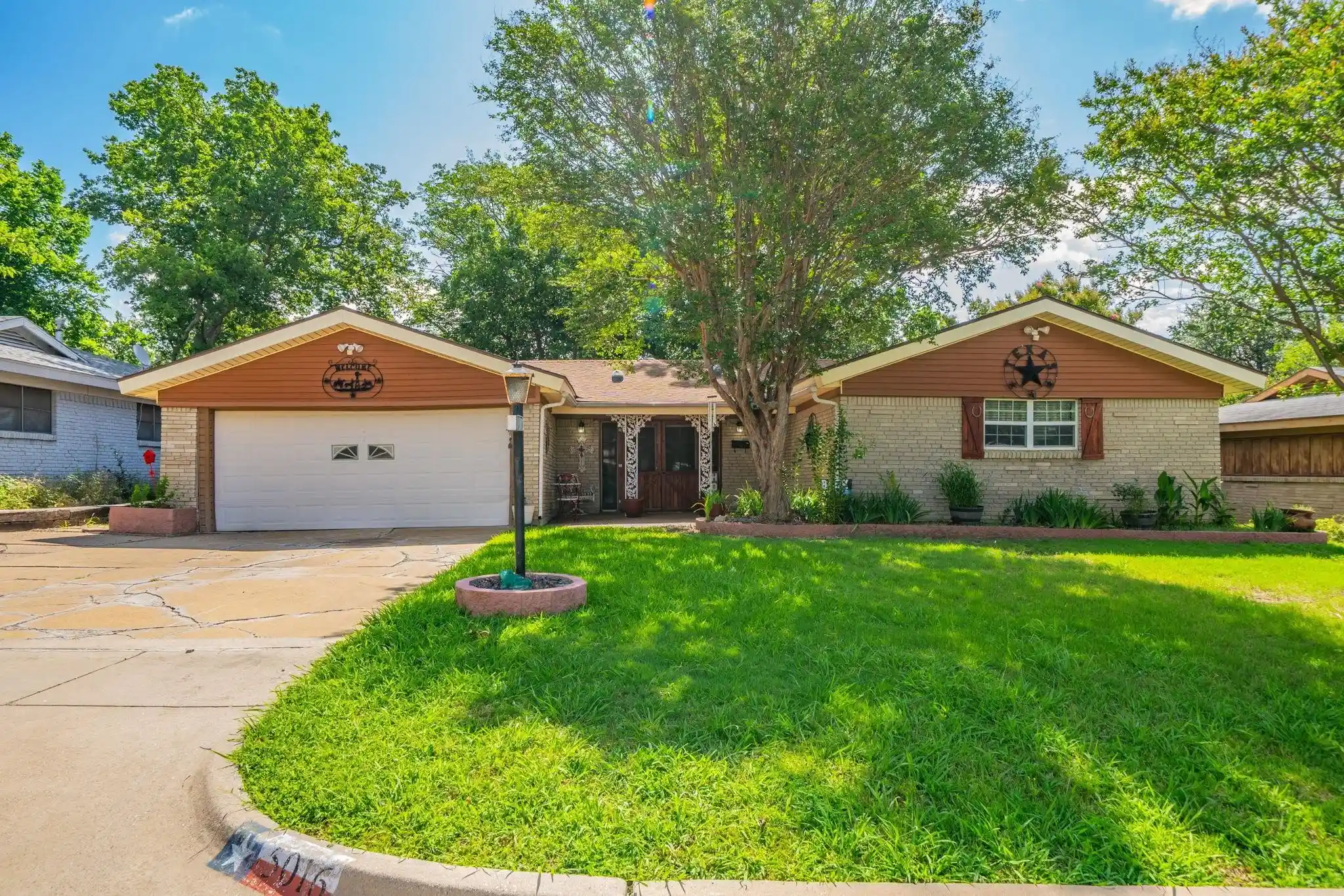 Photo 1 of Single family home for sale at 5016 Wyoming Trl, North Richland Hills, TX 76180 | MLS# 21417134 | Listing updated on 2026-10-24