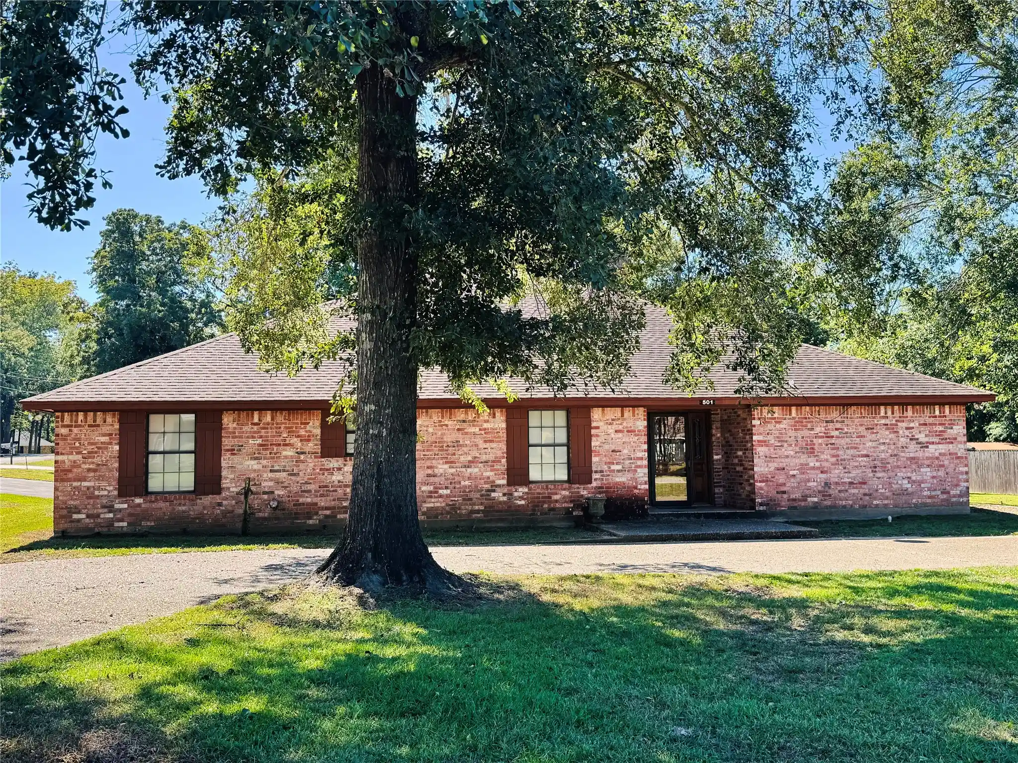 Single family home for sale at 501 Private Rd 1280, Fairfield, TX 75840 | MLS# 21413859