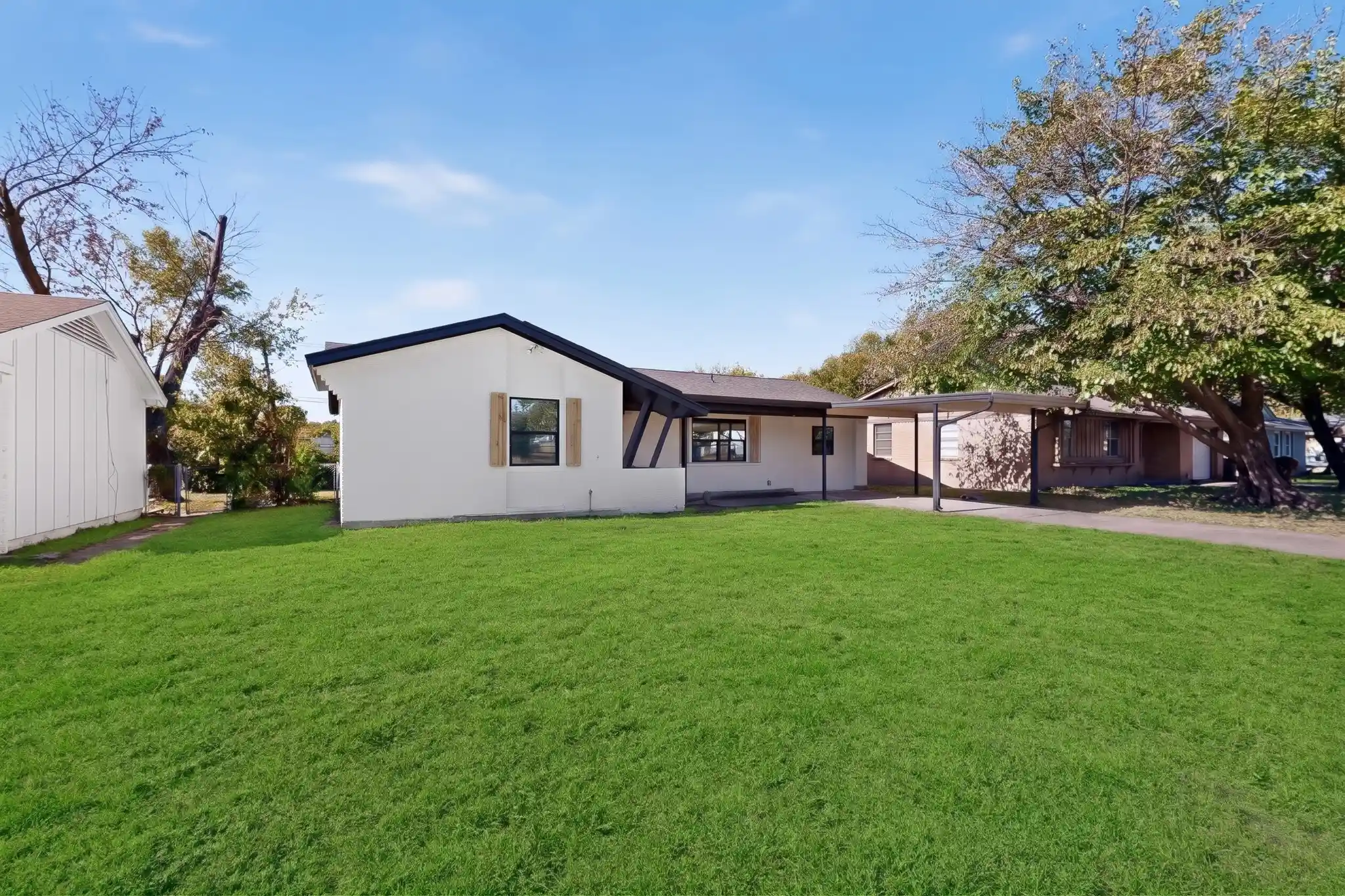 Photo 1 of Single family home for sale at 3605 Edgebrook Dr, Mesquite, TX 75150 | MLS# 21419573 | Listing updated on 2026-10-27