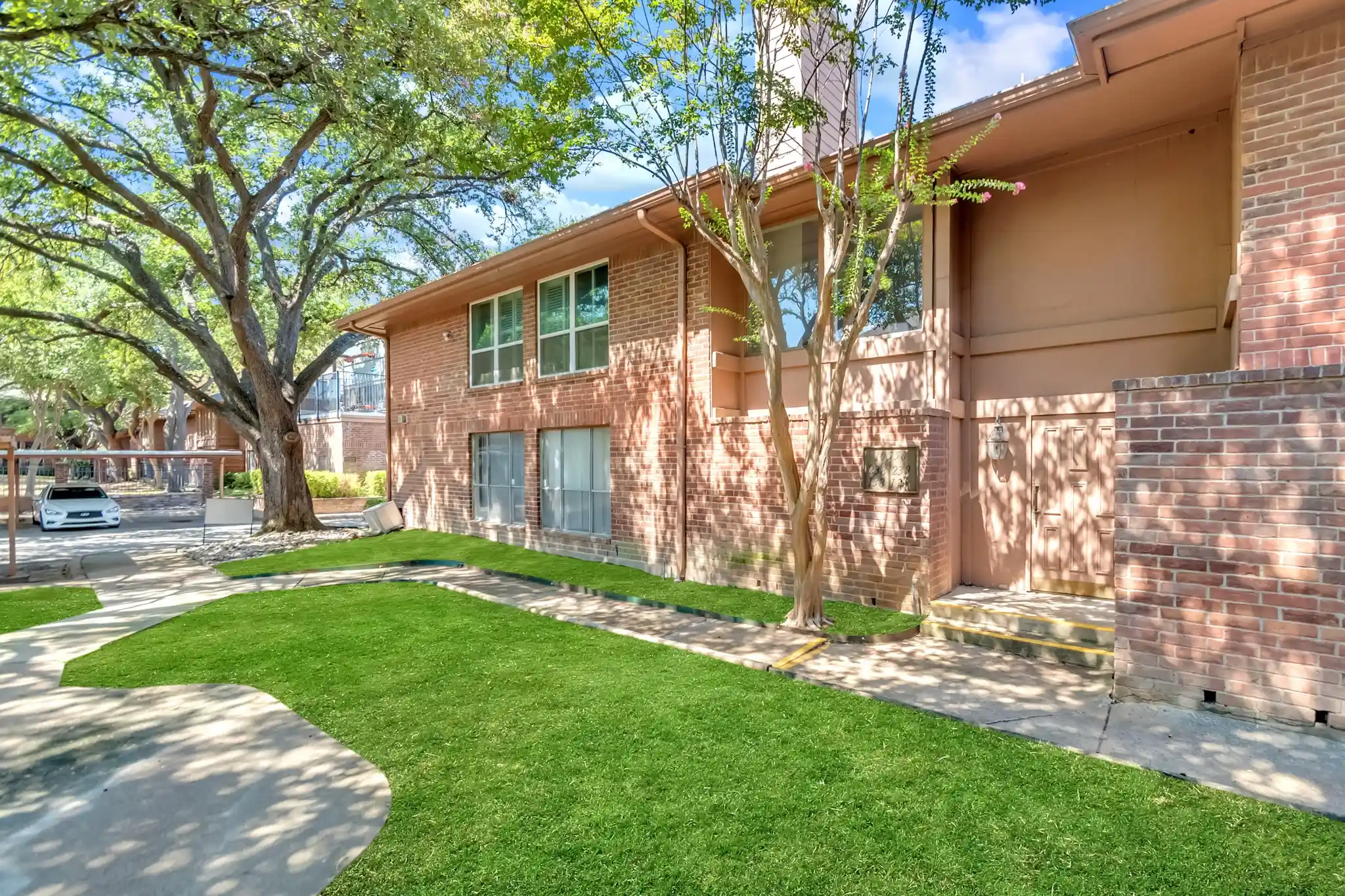 Photo 1 of Condo for sale at 10556 High Hollows Dr, Dallas, TX 75230 | MLS# 21414743 | Listing updated on 2026-10-24
