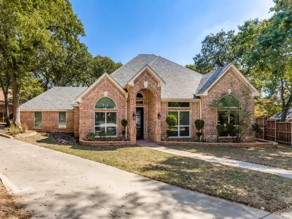 Single family home for sale at 804 Woodbury Ct, Keller, TX 76248 | MLS# 21415488