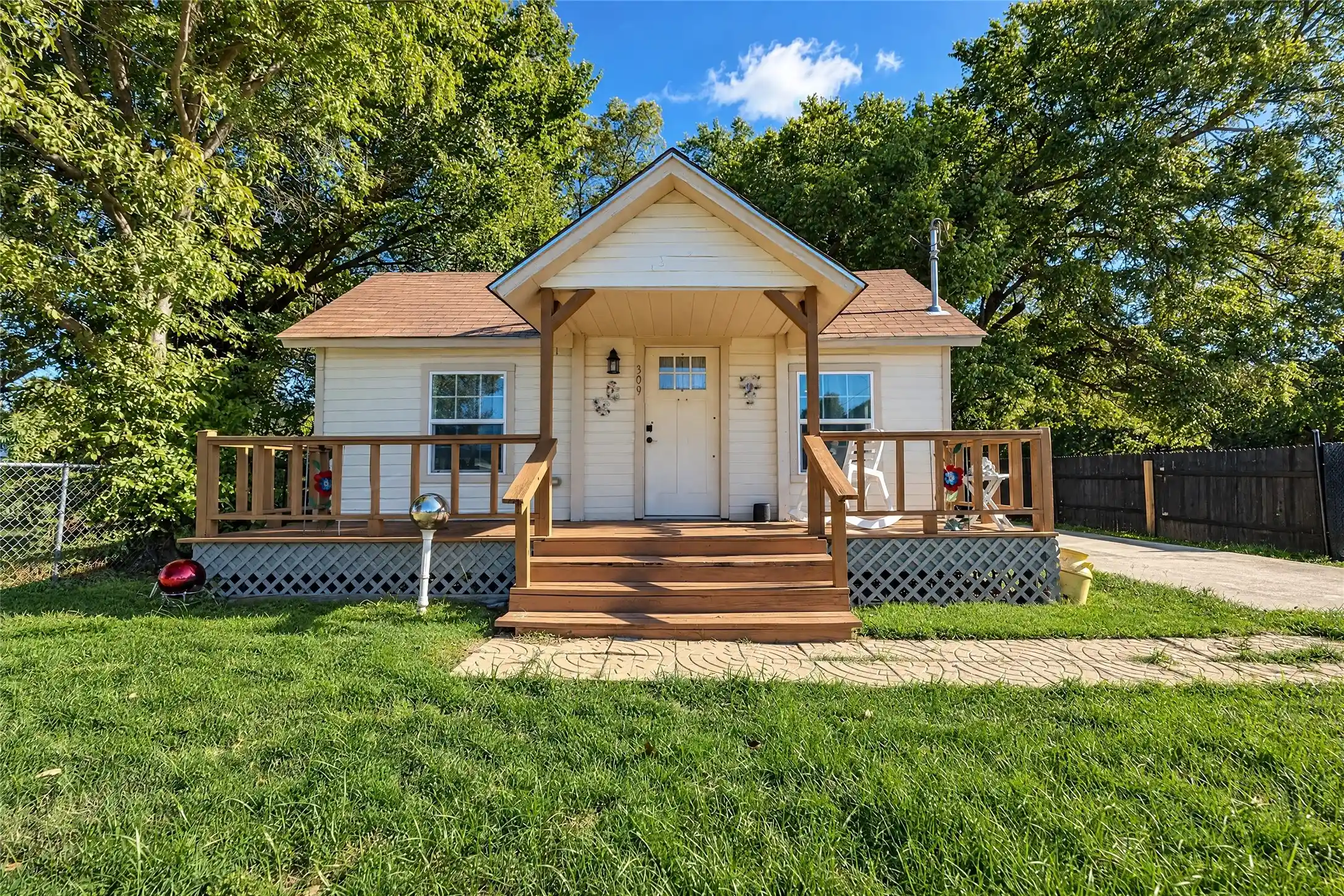 Single family home for sale at 309 E Wilbarger St, Bowie, TX 76230 | MLS# 21417331