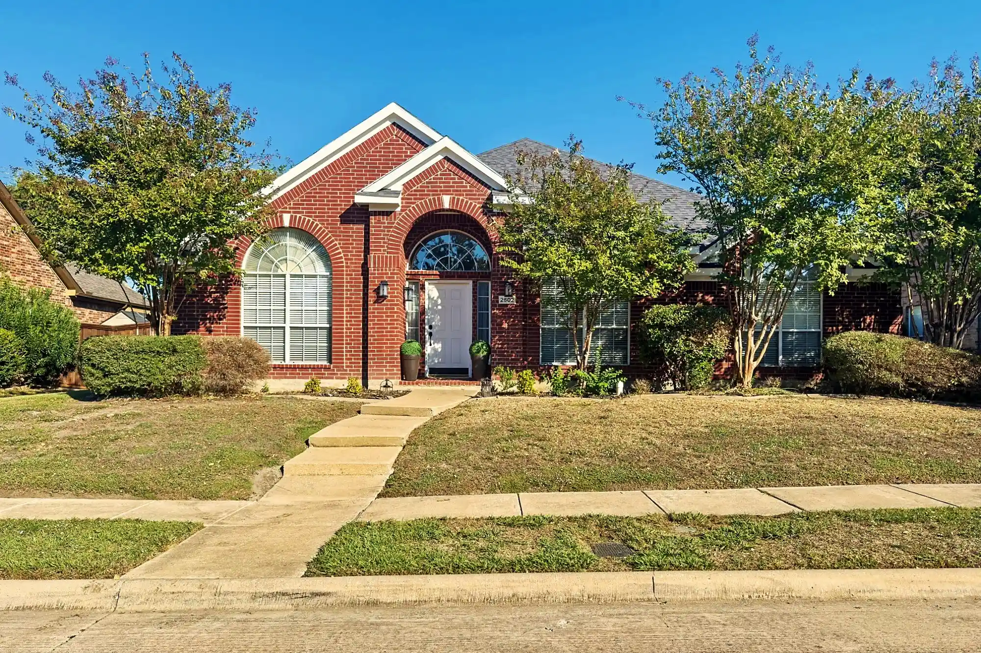 Photo 1 of Single family home for sale at 2502 Dove Crk Dr, Rowlett, TX 75088 | MLS# 21419783 | Listing updated on 2026-10-24