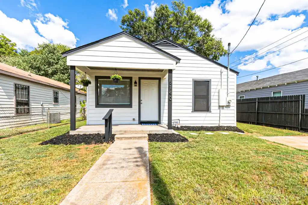 Single family home for sale at 5140 Dimple Jackson St, Dallas, TX 75210 | MLS# 21414414