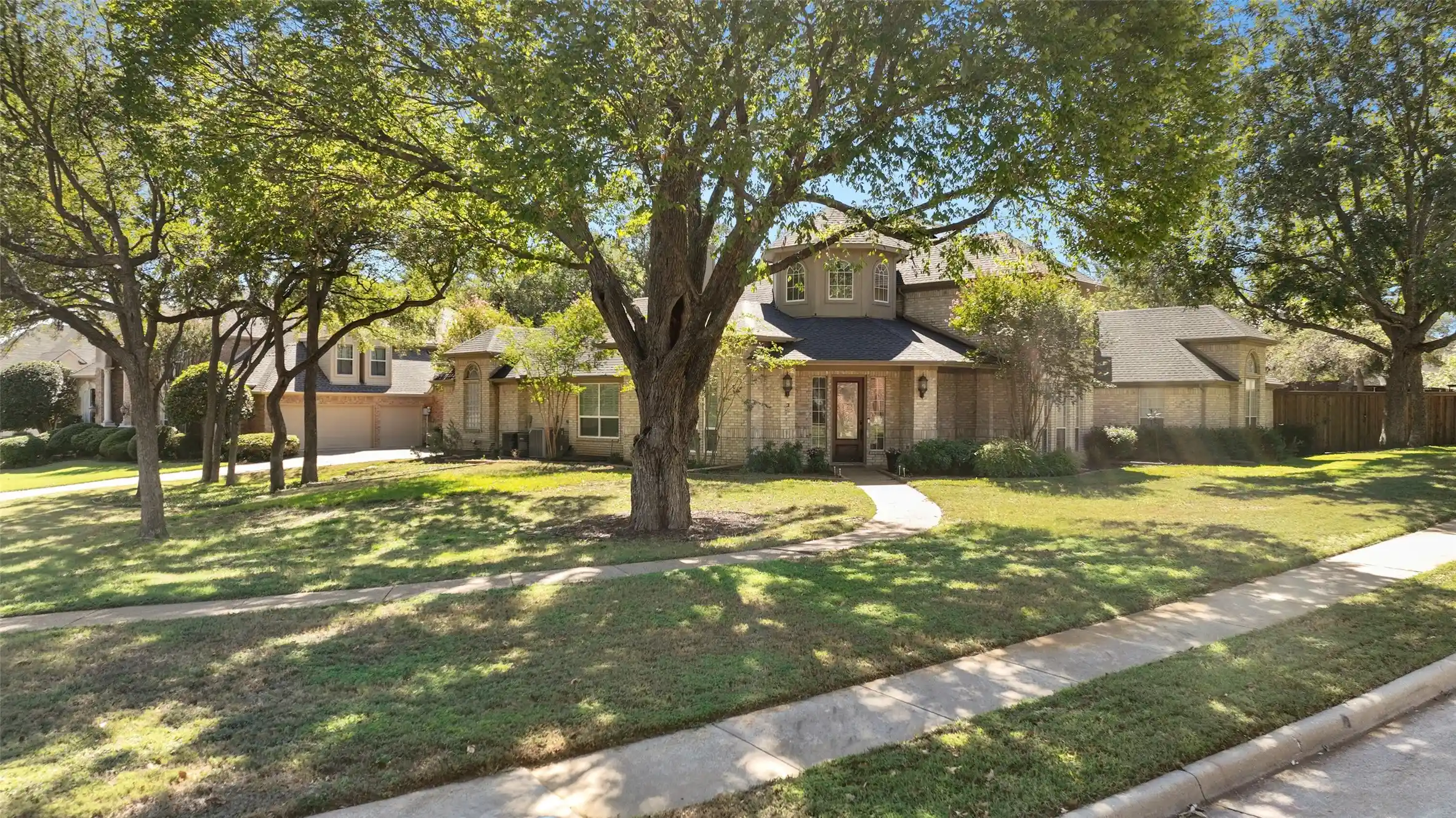 Single family home for sale at 1600 Fairway Dr, Corinth, TX 76210 | MLS# 21382734