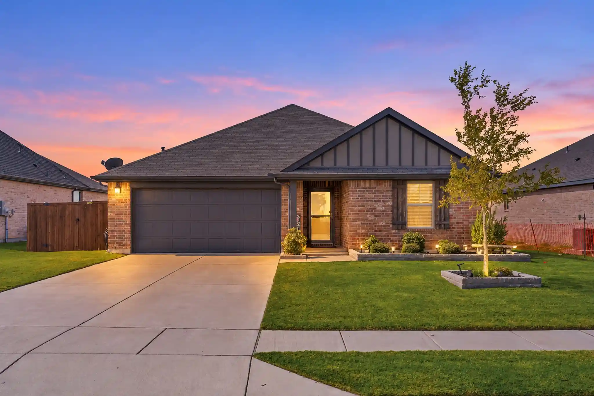 Photo 1 of Single family home for sale at 1512 Foxglove Park, Van Alstyne, TX 75495 | MLS# 21419329 | Listing updated on 2026-10-27