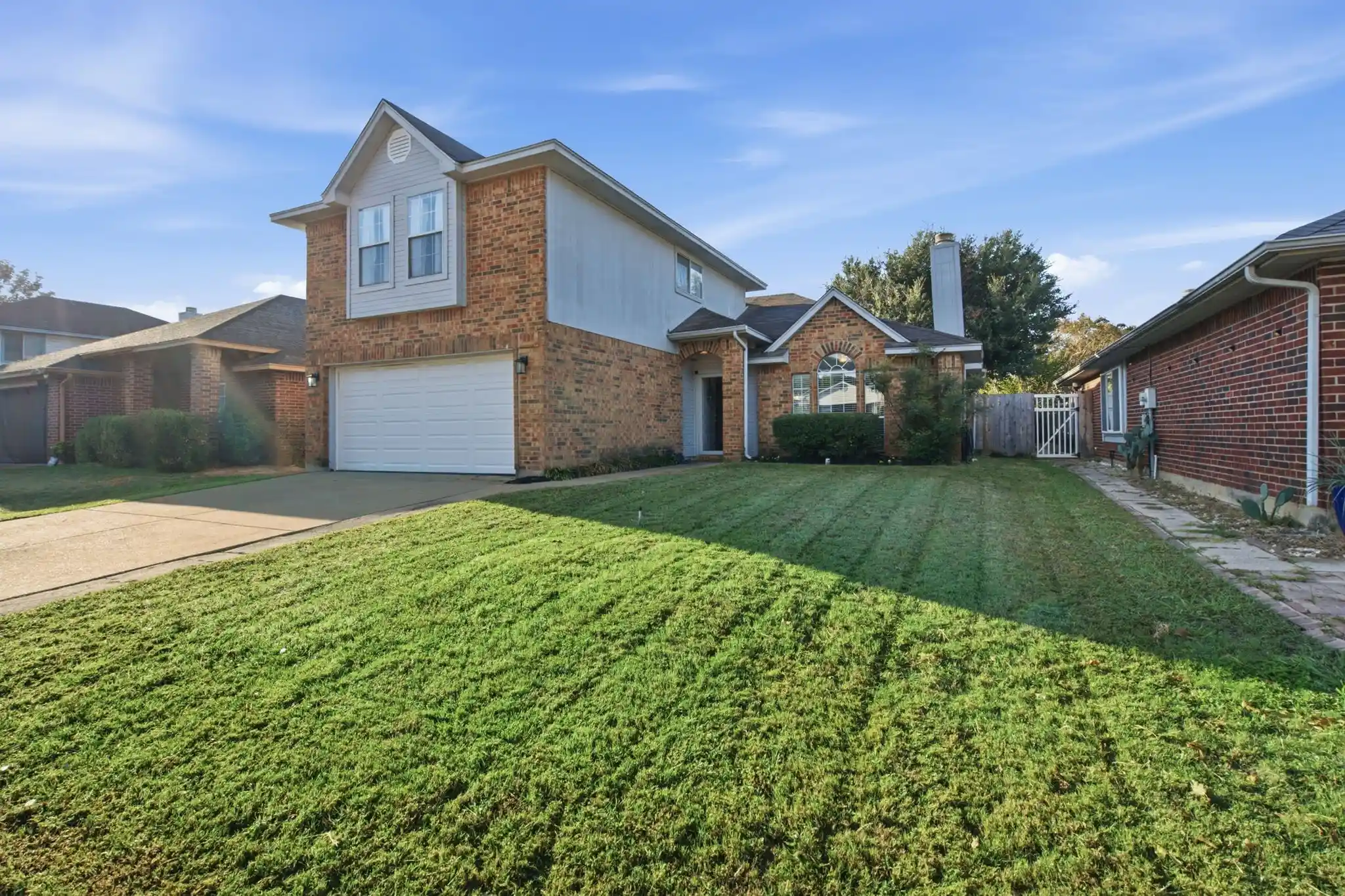 Single family home for sale at 8600 Brushy Crk Trl, Fort Worth, TX 76118 | MLS# 21419675