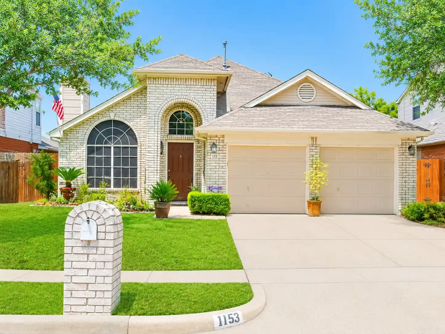 Photo 1 of Single family home for sale at 1153 Bay Side Dr, Irving, TX 75060 | MLS# 21420213 | Listing updated on 2026-10-25