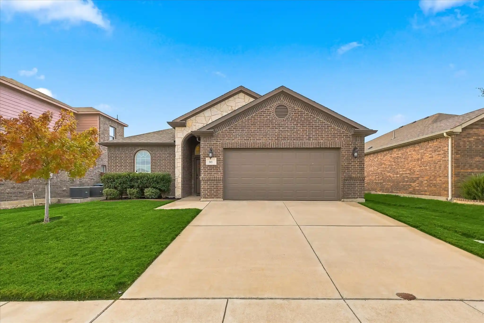 Single family home for sale at 305 Emerald Crk Dr, Fort Worth, TX 76131 | MLS# 21417336