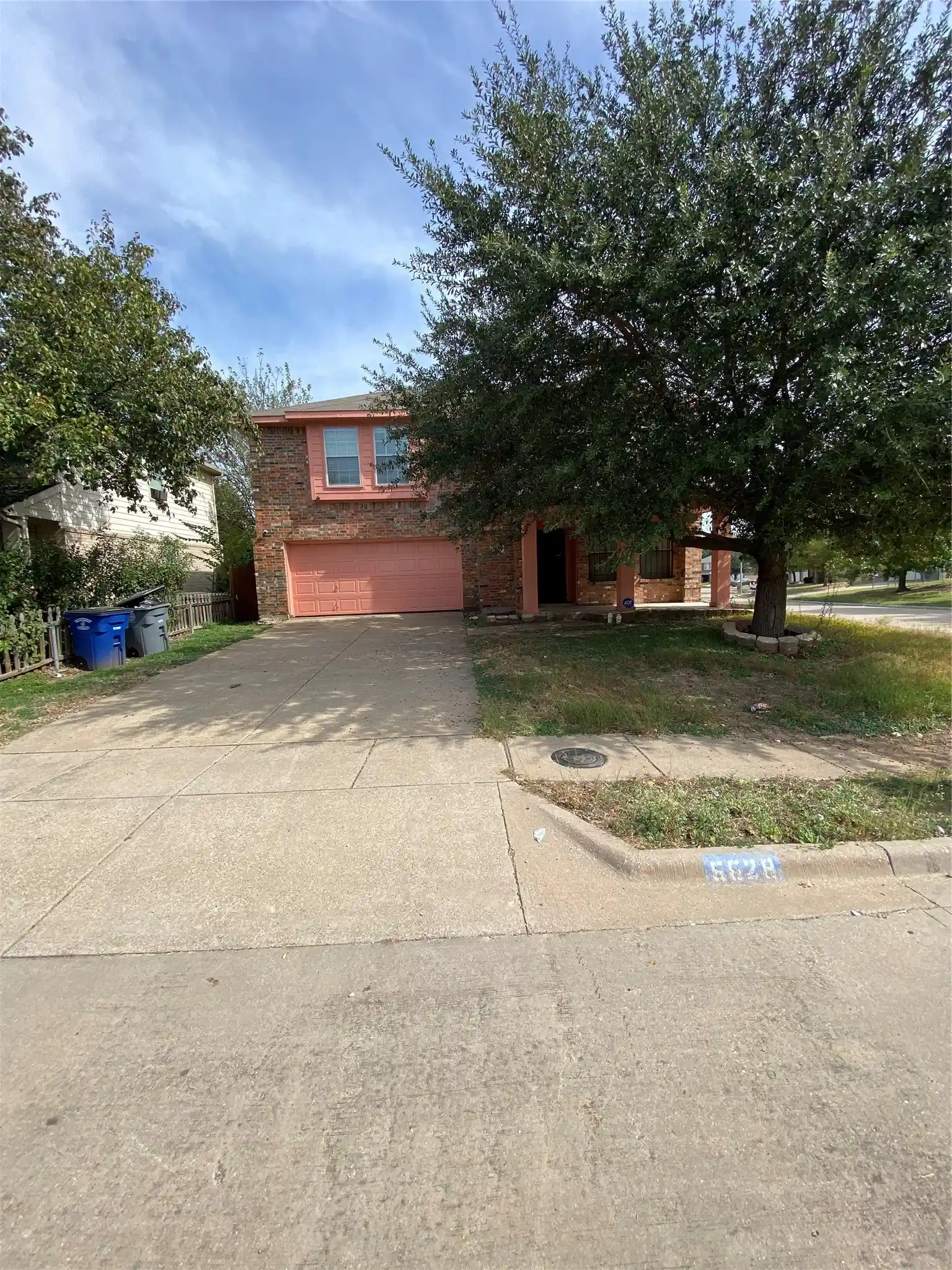 Photo 1 of Single family home for sale at 6628 Leaning Oaks St, Dallas, TX 75241 | MLS# 21407515 | Listing updated on 2026-10-26