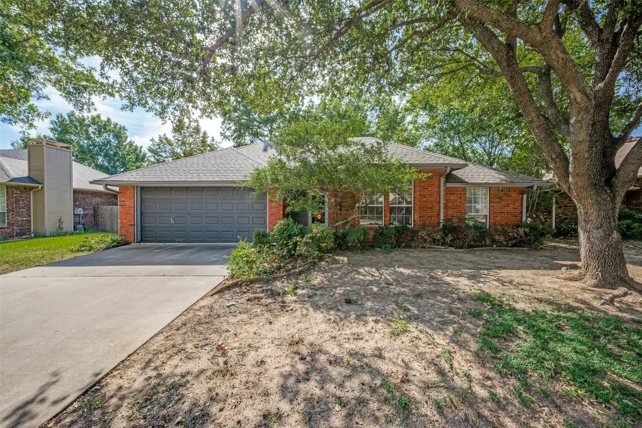 Single family home for sale at 2604 Oak Park Dr, Denton, TX 76209 | MLS# 21420333