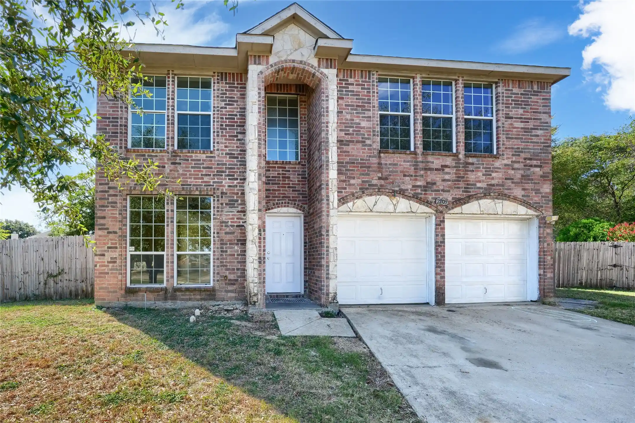Single family home for sale at 2709 Maci Ct, Seagoville, TX 75159 | MLS# 21420529