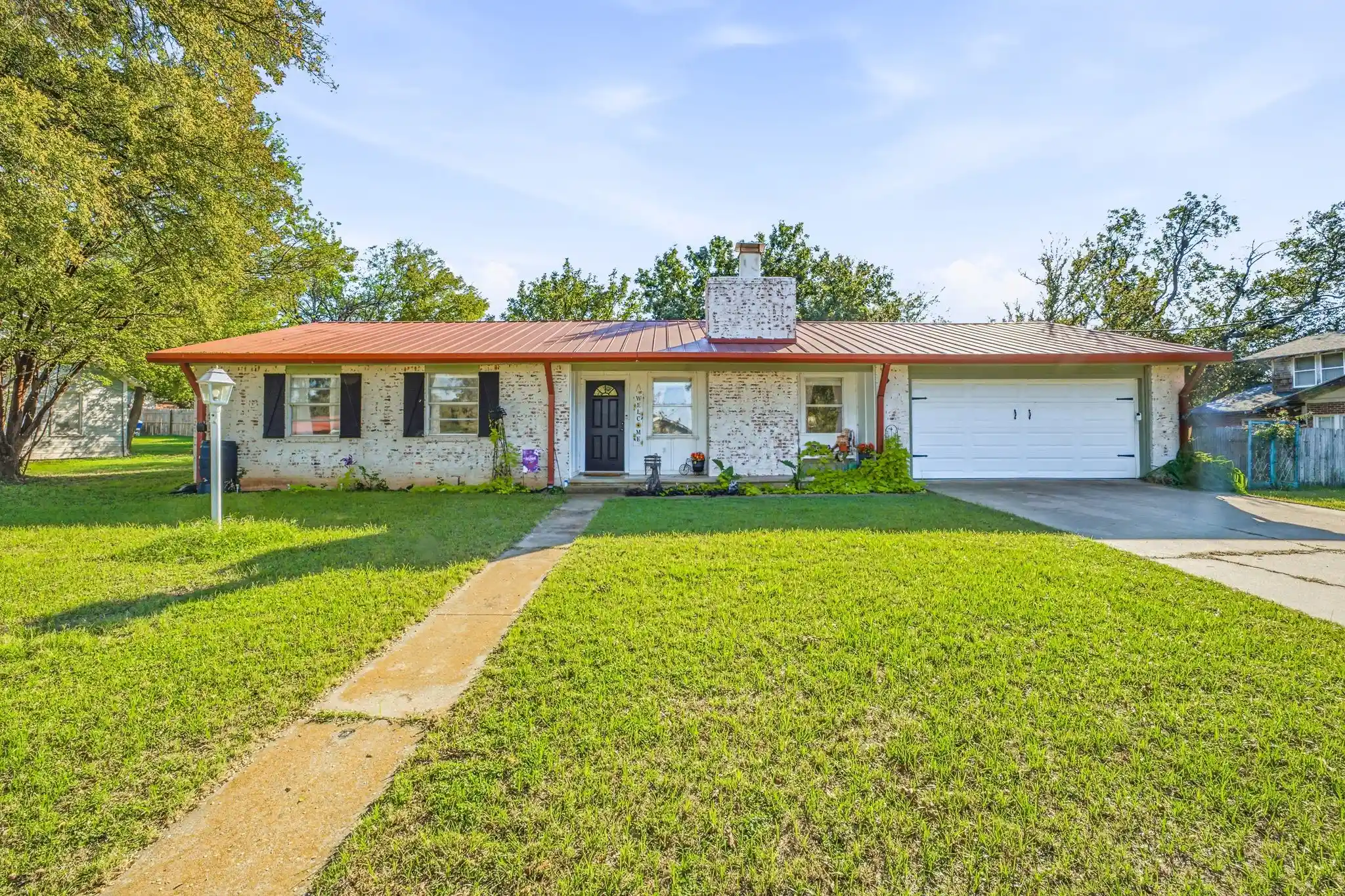Single family home for sale at 632 E Ross Ave, De Leon, TX 76444 | MLS# 21420056