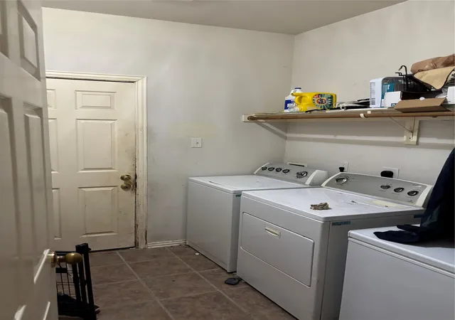 Photo 1 of Single family home for sale at 1205 Woodcrest Ln, Hutchins, TX 75141 | MLS# 21420752 | Listing updated on 2026-10-30
