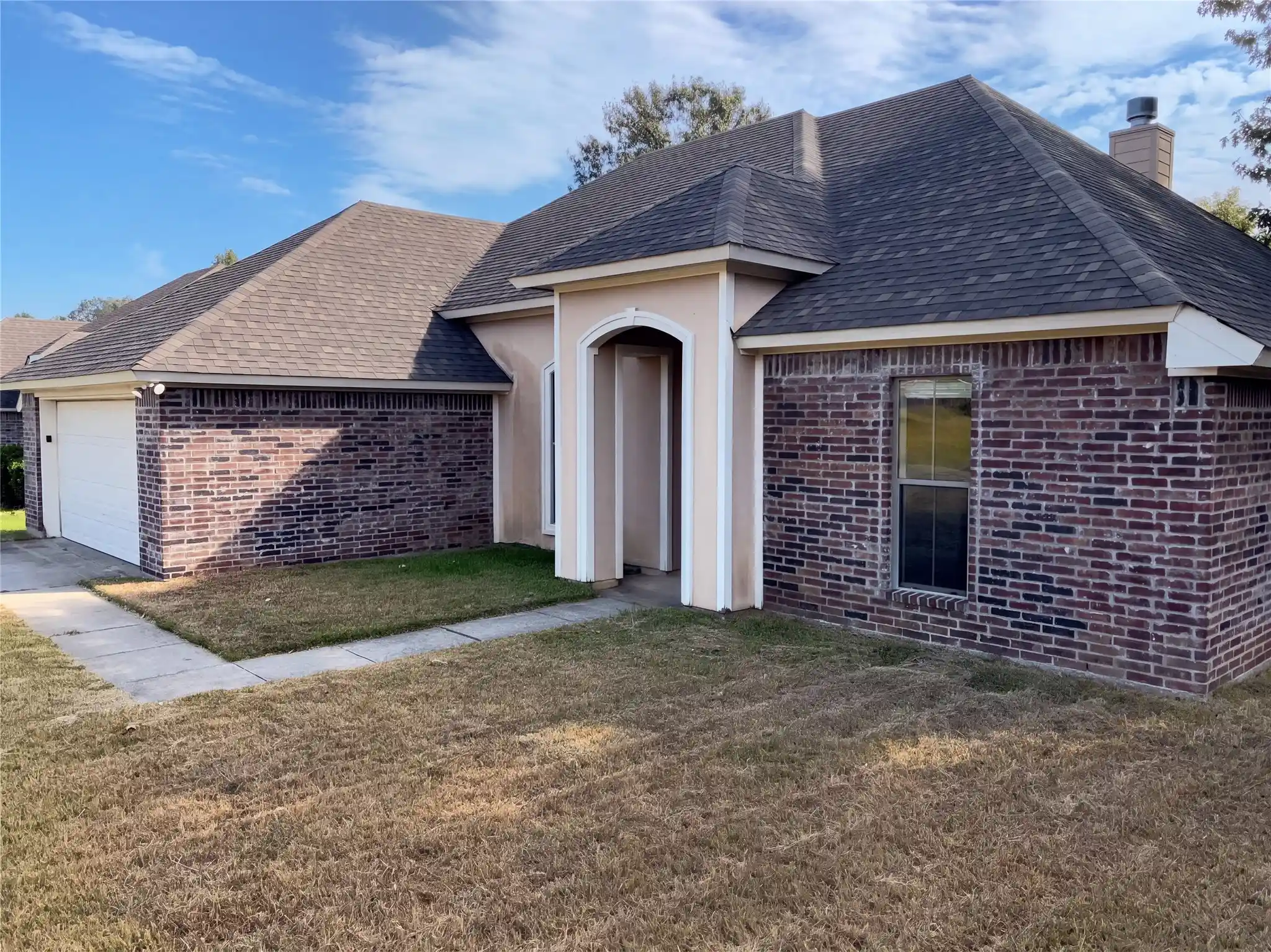 Photo 1 of Single family home for sale at 10137 Cyn Oaks Dr, Keithville, LA 71047 | MLS# 21421020 | Listing updated on 2026-10-27
