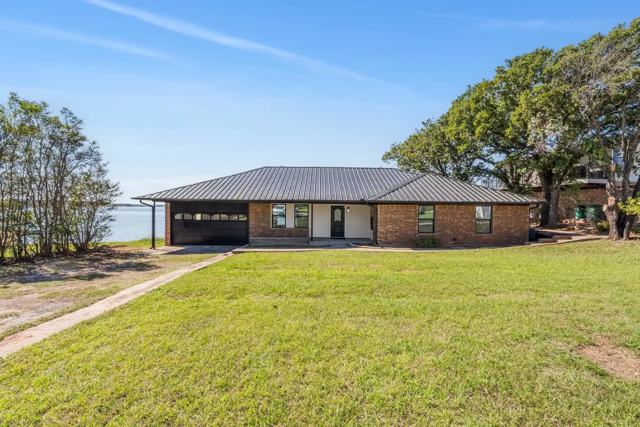 Photo 1 of Single family home for sale at 1107 Casino Rd, Nocona, TX 76255 | MLS# 21420449 | Listing updated on 2026-10-27