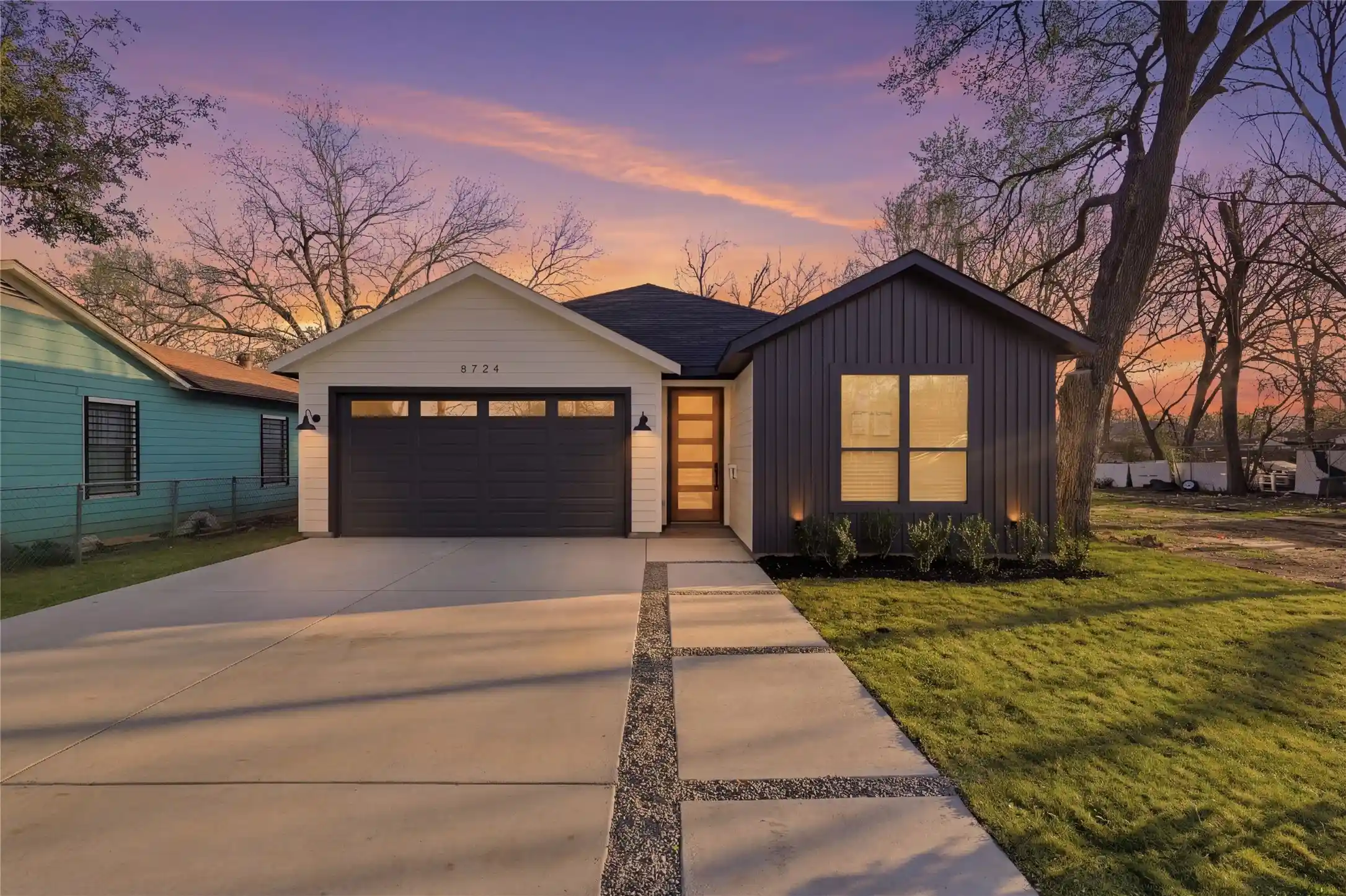 Single family home for sale at 1515 Hortense Ave, Dallas, TX 75216 | MLS# 21421160 | Listing updated on 2026-10-27