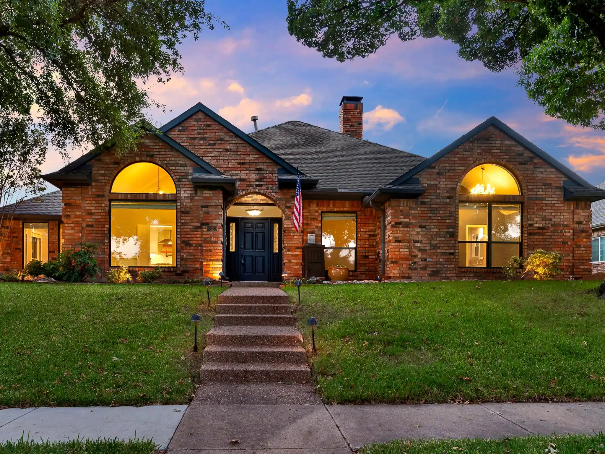 Photo 1 of Single family home for sale at 3320 Melanie Ln, Plano, TX 75023 | MLS# 21420483 | Listing updated on 2026-10-29