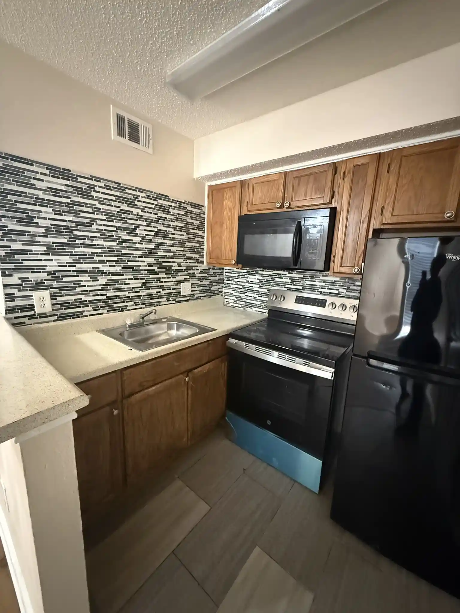 Photo 1 of Condo for sale at 9809 Walnut St #301, Dallas, TX 75243 | MLS# 21421373 | Listing updated on 2026-10-27