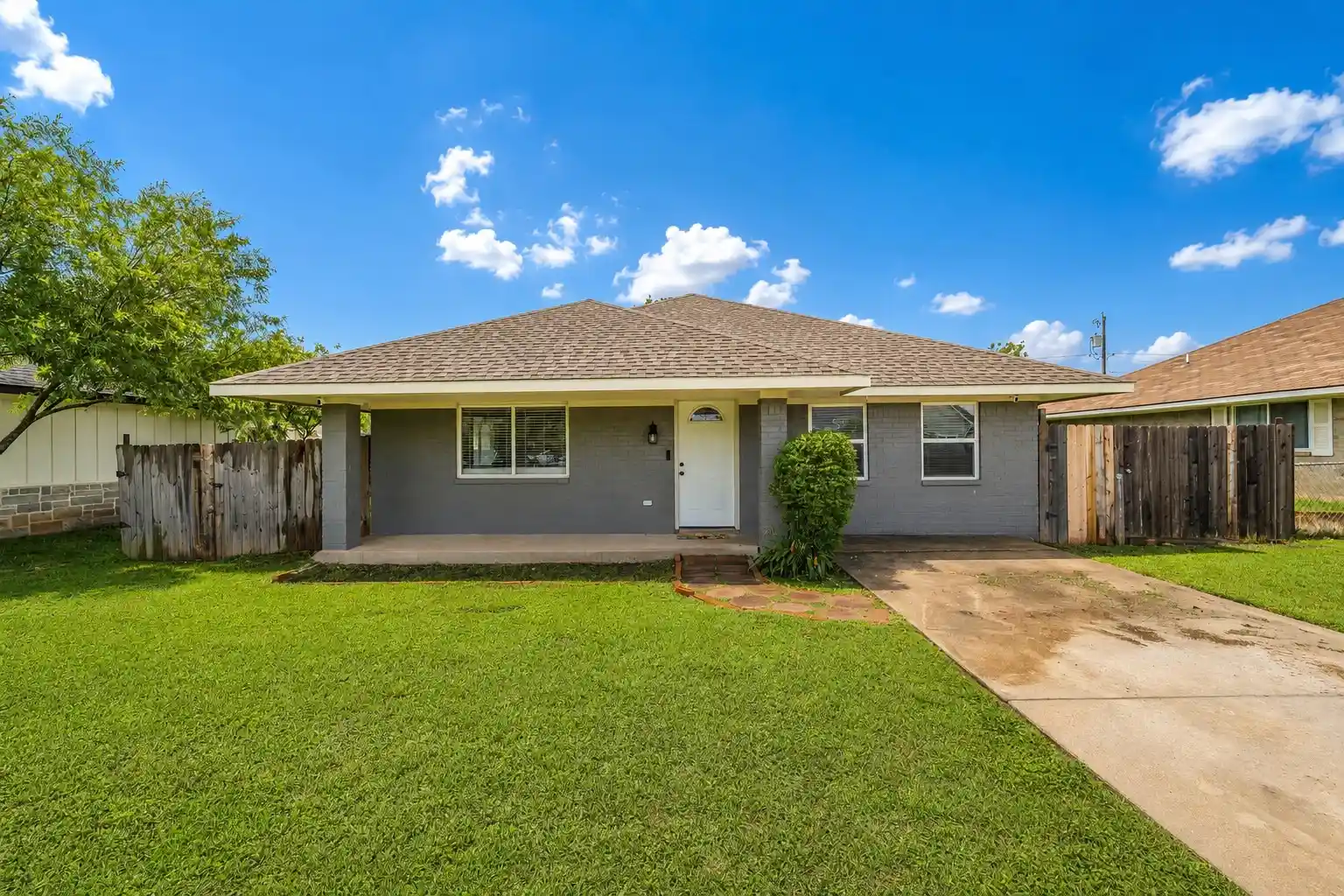 Single family home for sale at 408 Little Ave, McGregor, TX 76657 | MLS# 21420984