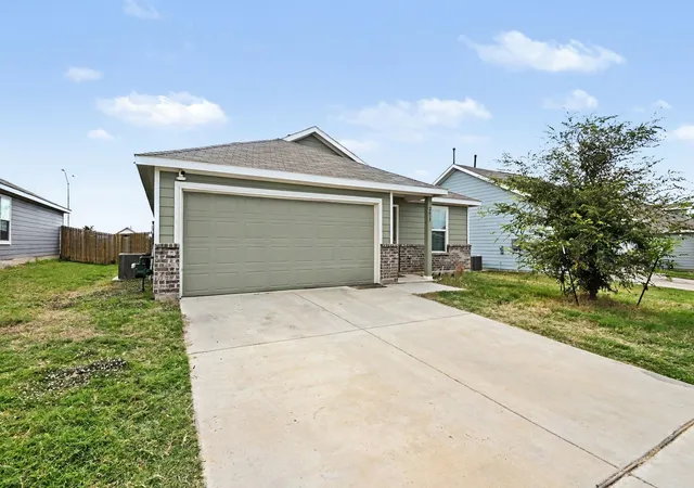 Single family home for sale at 2617 Turtle Dove Dr, Fort Worth, TX 76179 | MLS# 21416123