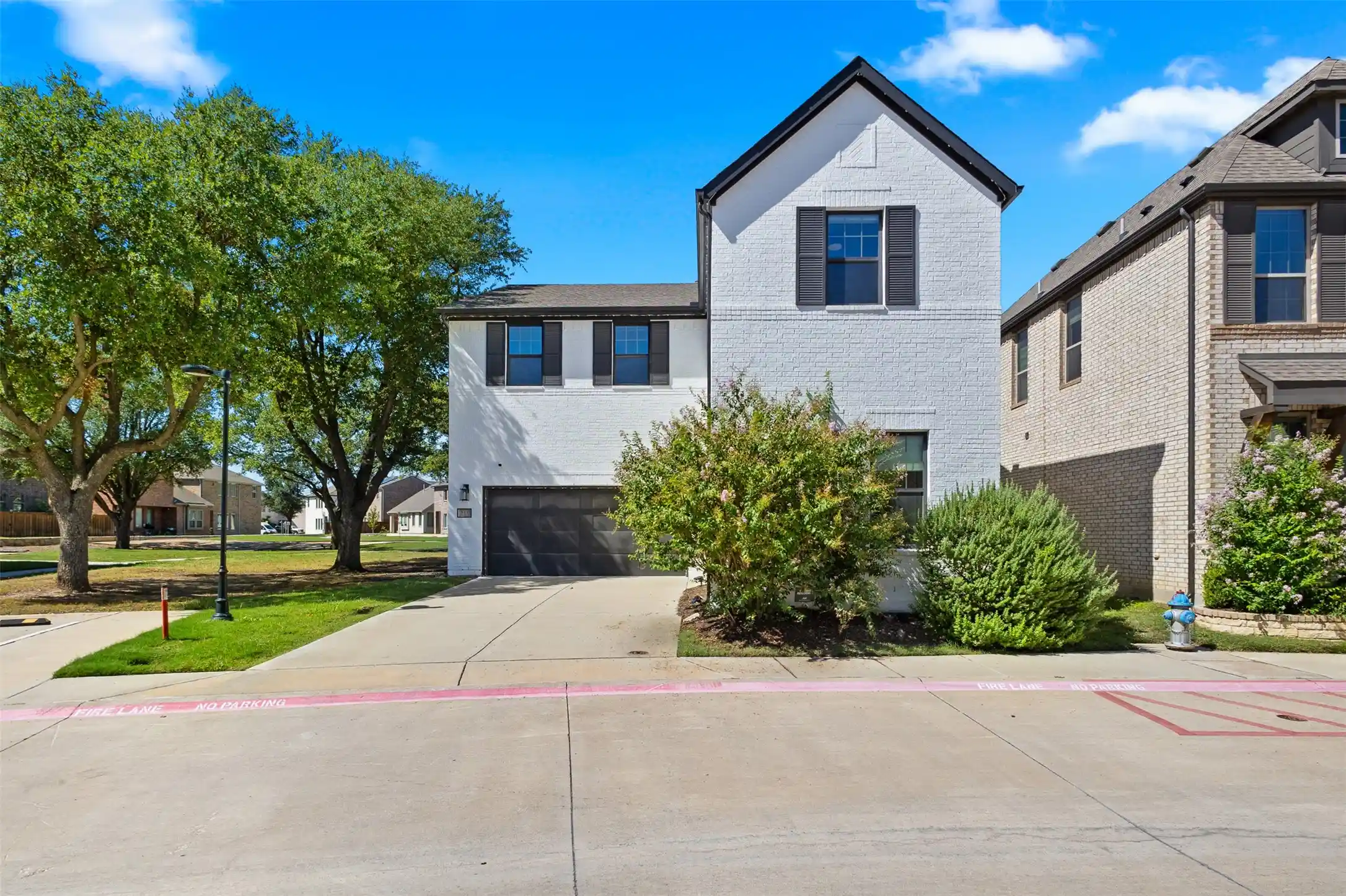 Single family home for sale at 219 Harper St, Irving, TX 75063 | MLS# 21421561