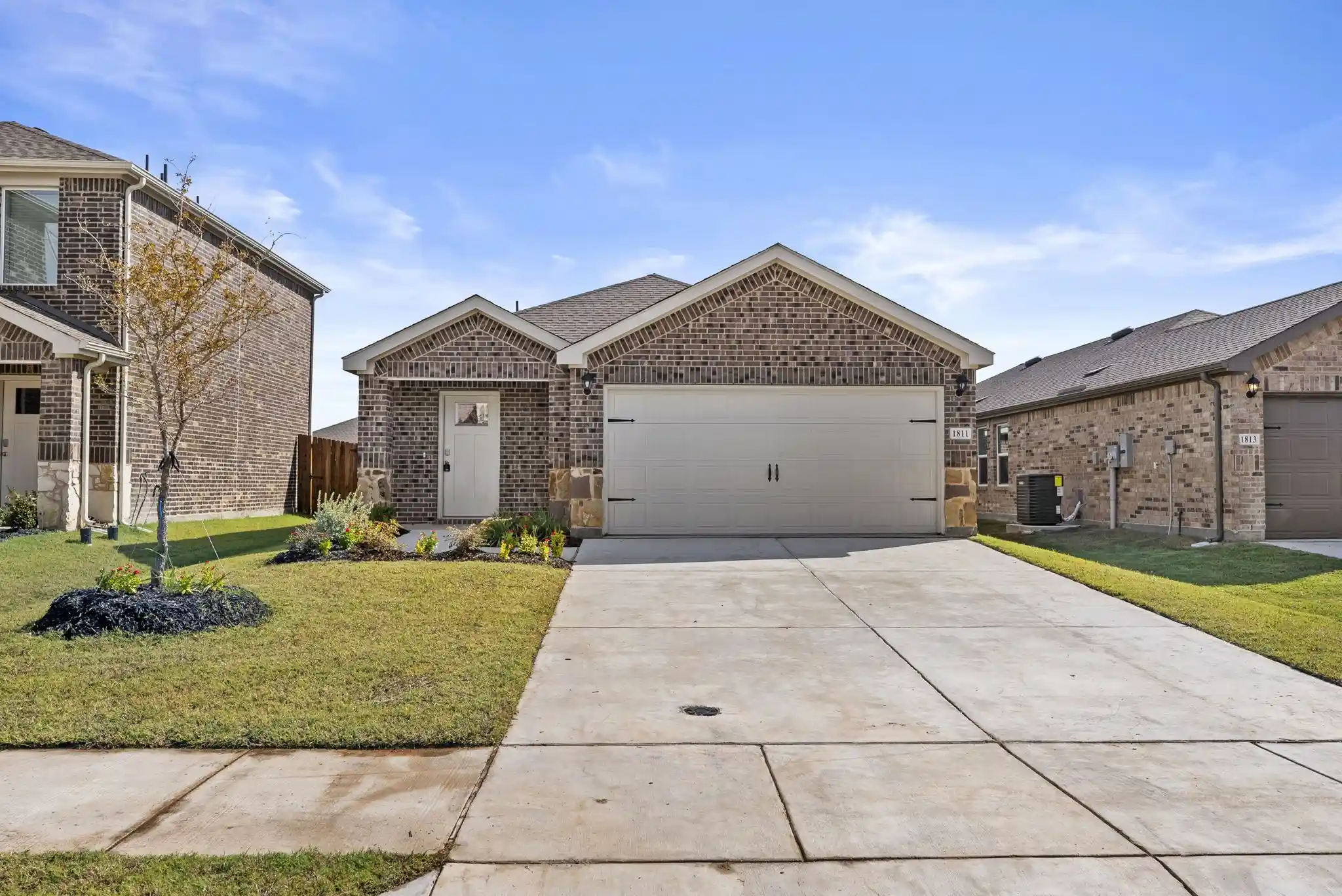 Photo 1 of Single family home for sale at 1811 Teton River Dr, Blue Ridge, TX 75424 | MLS# 21404964 | Listing updated on 2026-10-28