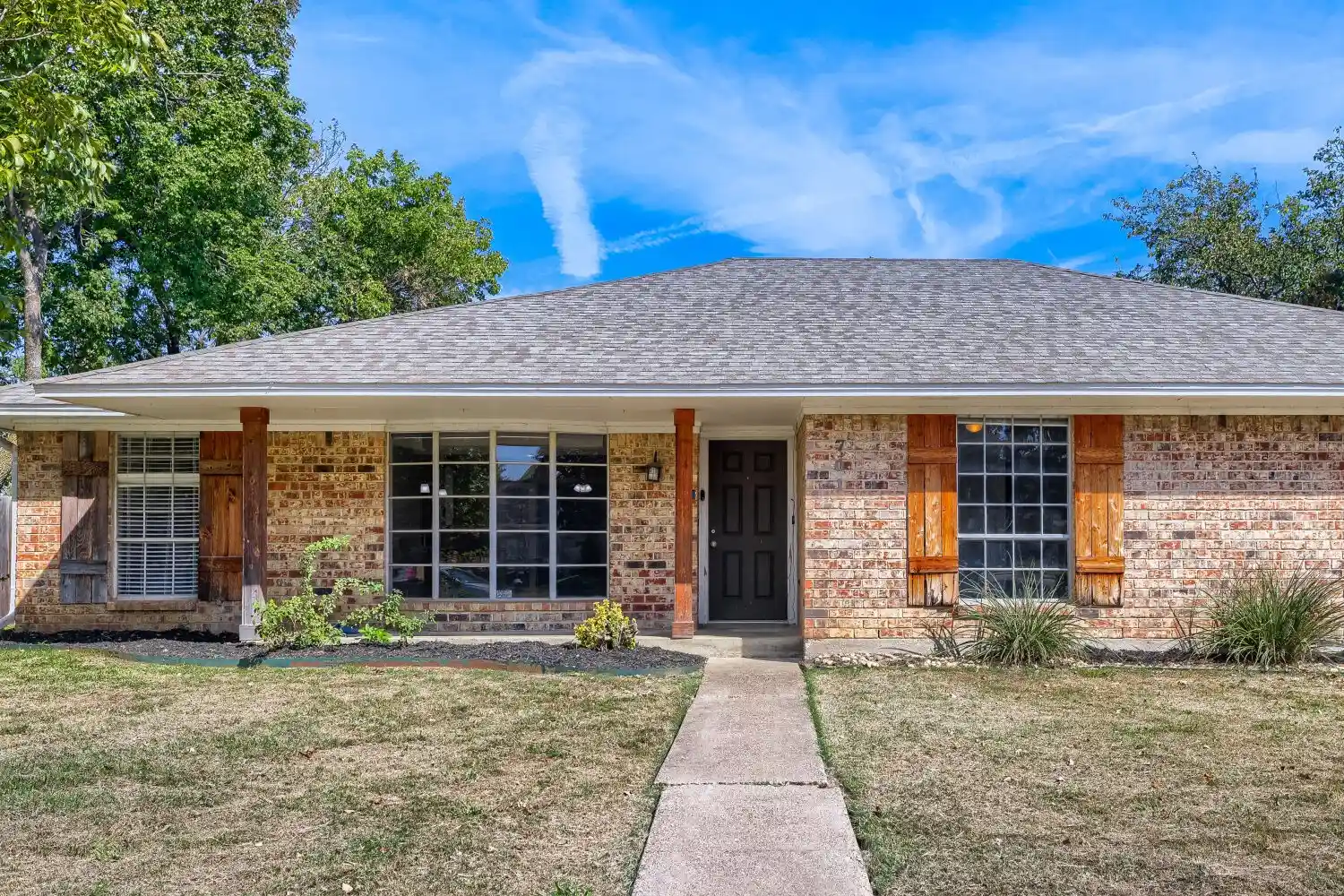 Single family home for sale at 701 Knollridge Dr, Lewisville, TX 75077 | MLS# 21421057