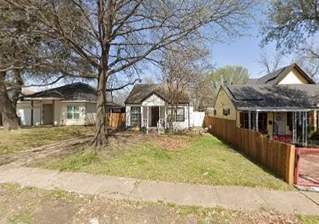Photo 1 of Single family home for sale at 2443 Wilton Ave, Dallas, TX 75211 | MLS# 21421809 | Listing updated on 2026-10-28